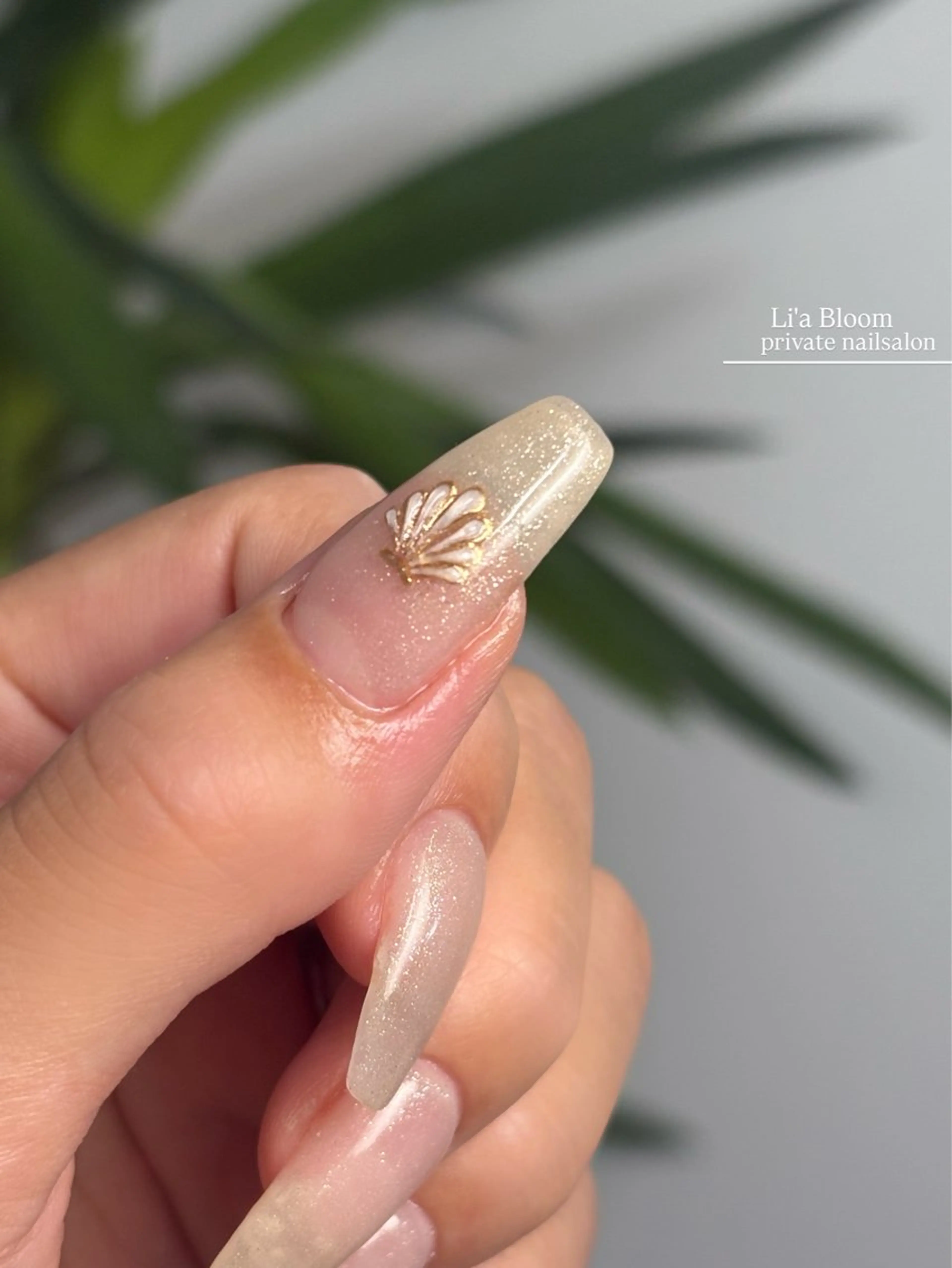 ネイル ハンドネイル Li'a Bloom所属・🦋🤍 madoka🤍のネイルデザイン