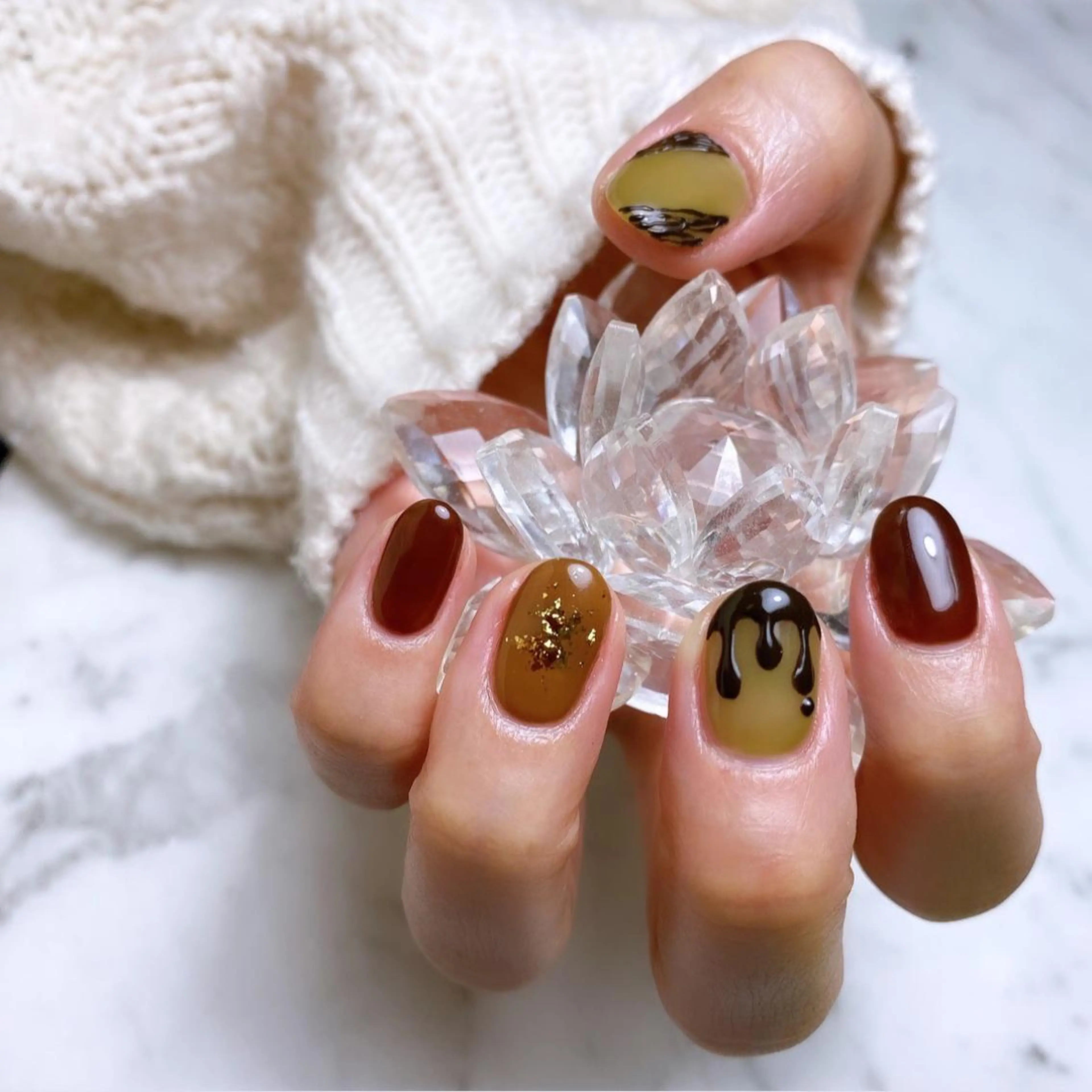 ネイル ジェルネイル バレンタイン 冬ネイル 40代からの爪肌を 労る♡きちんとネイルのネイルデザイン