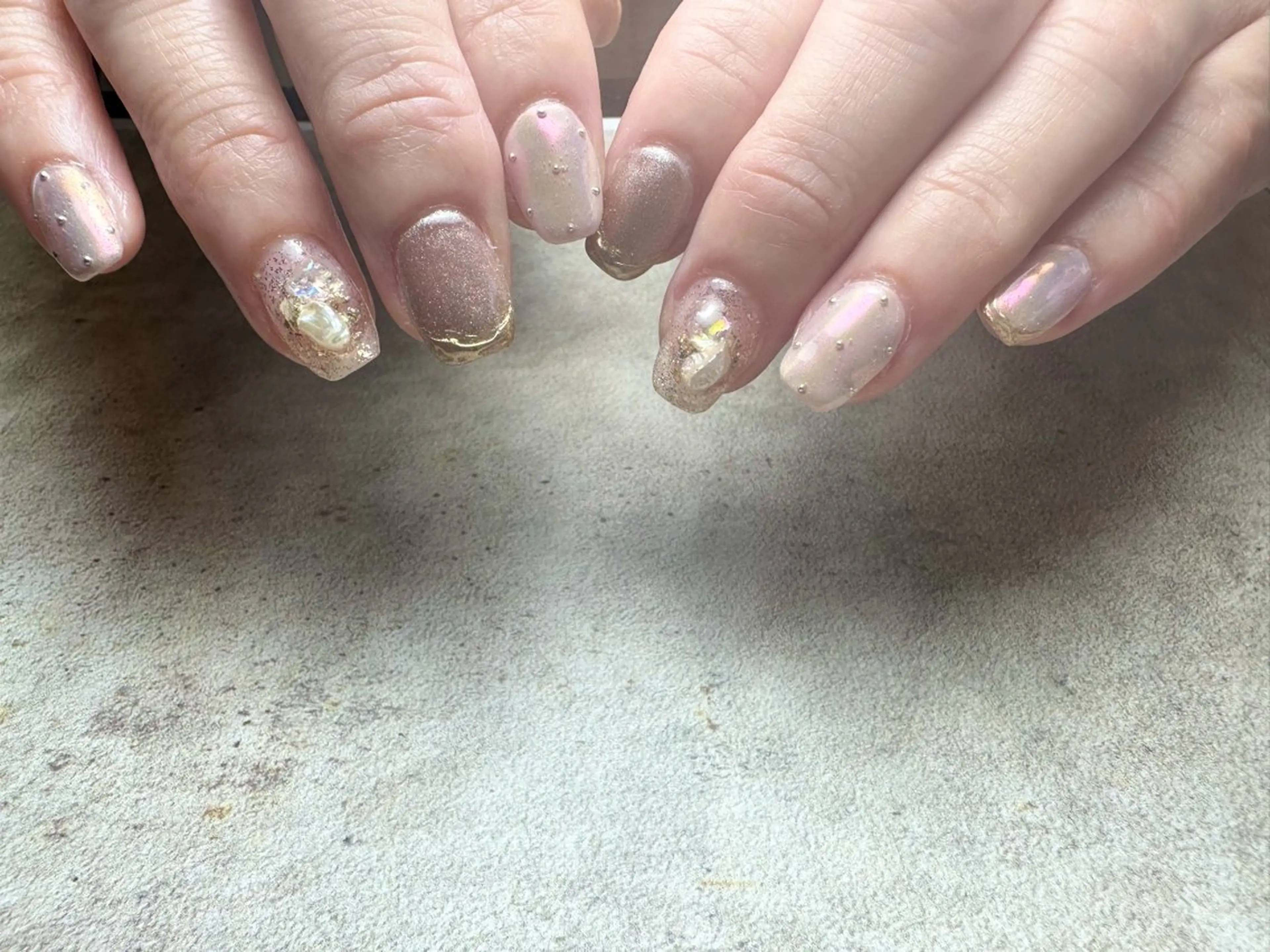 ネイル オーロラネイル キラキラネイル ピンク nailroom Anmie.のネイルデザイン