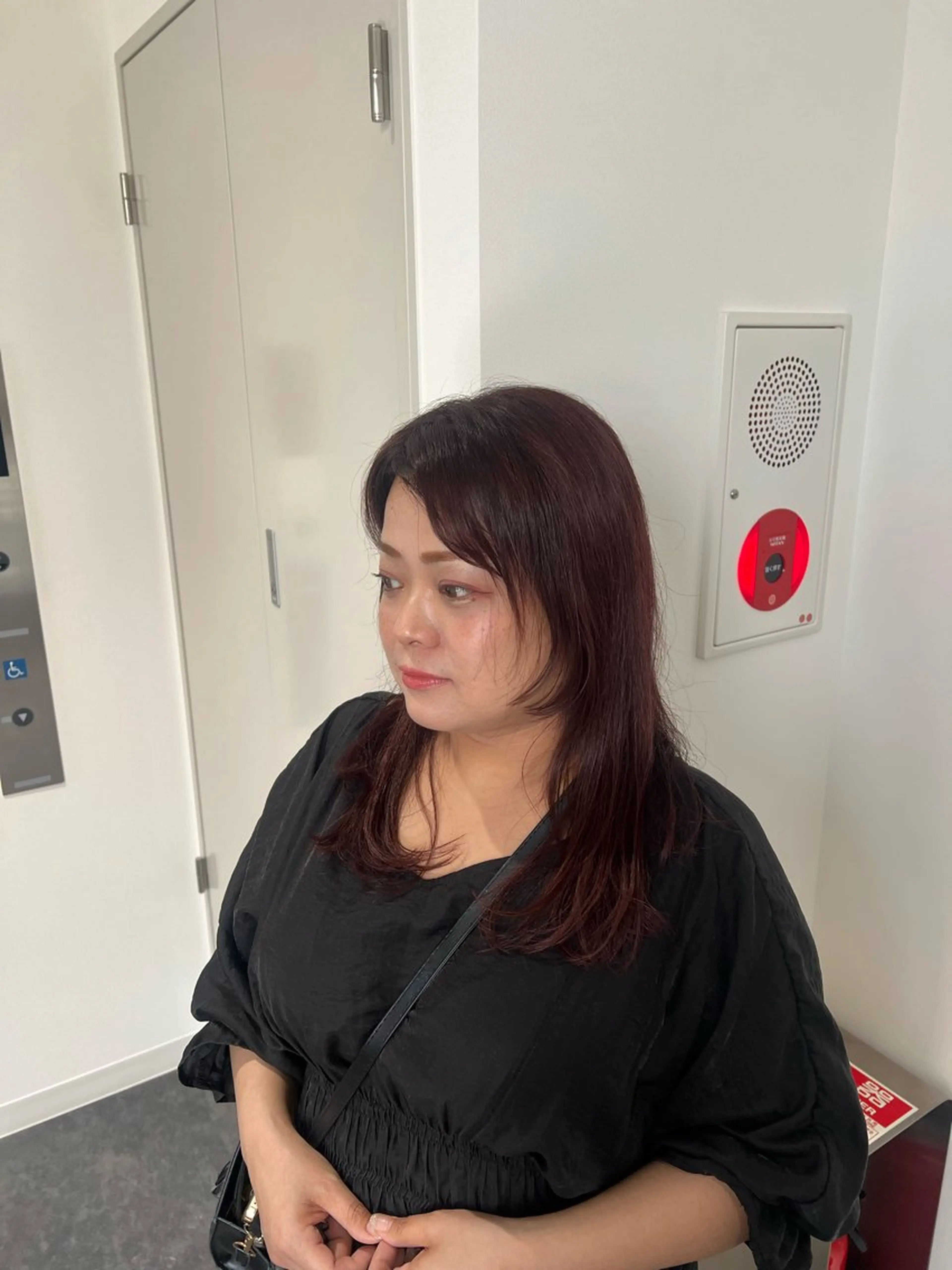 ロング 顔まわりレイヤー レイヤーカット ひなた-YUCCA- elua⭐️のヘアスタイル