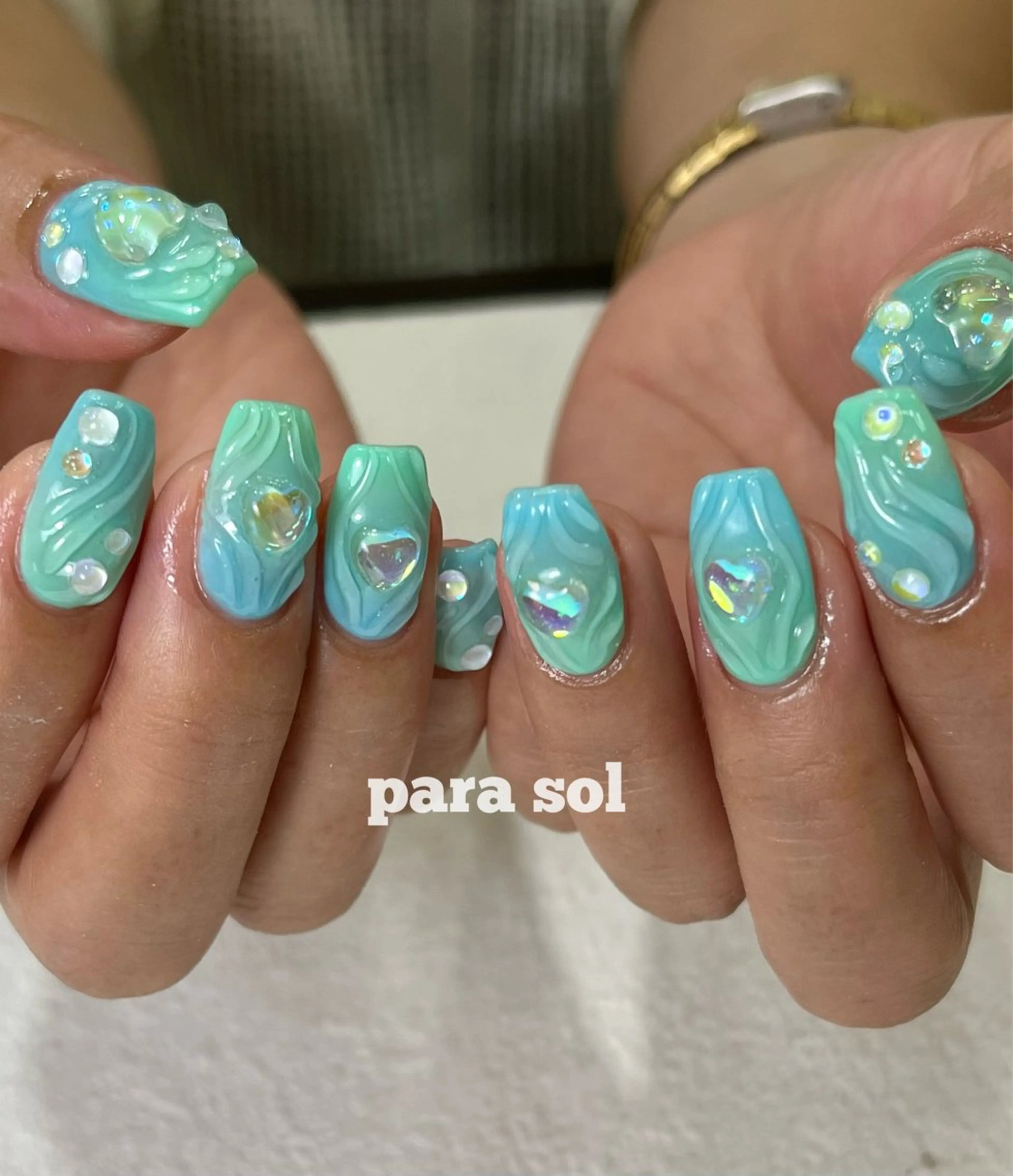 ネイル ジェルネイル ハート キラキラネイル 水色 パラジェル ハンドネイル フットネイル para ☀︎ sol by BECK所属・Para Sol nail　Maoのネイルデザイン