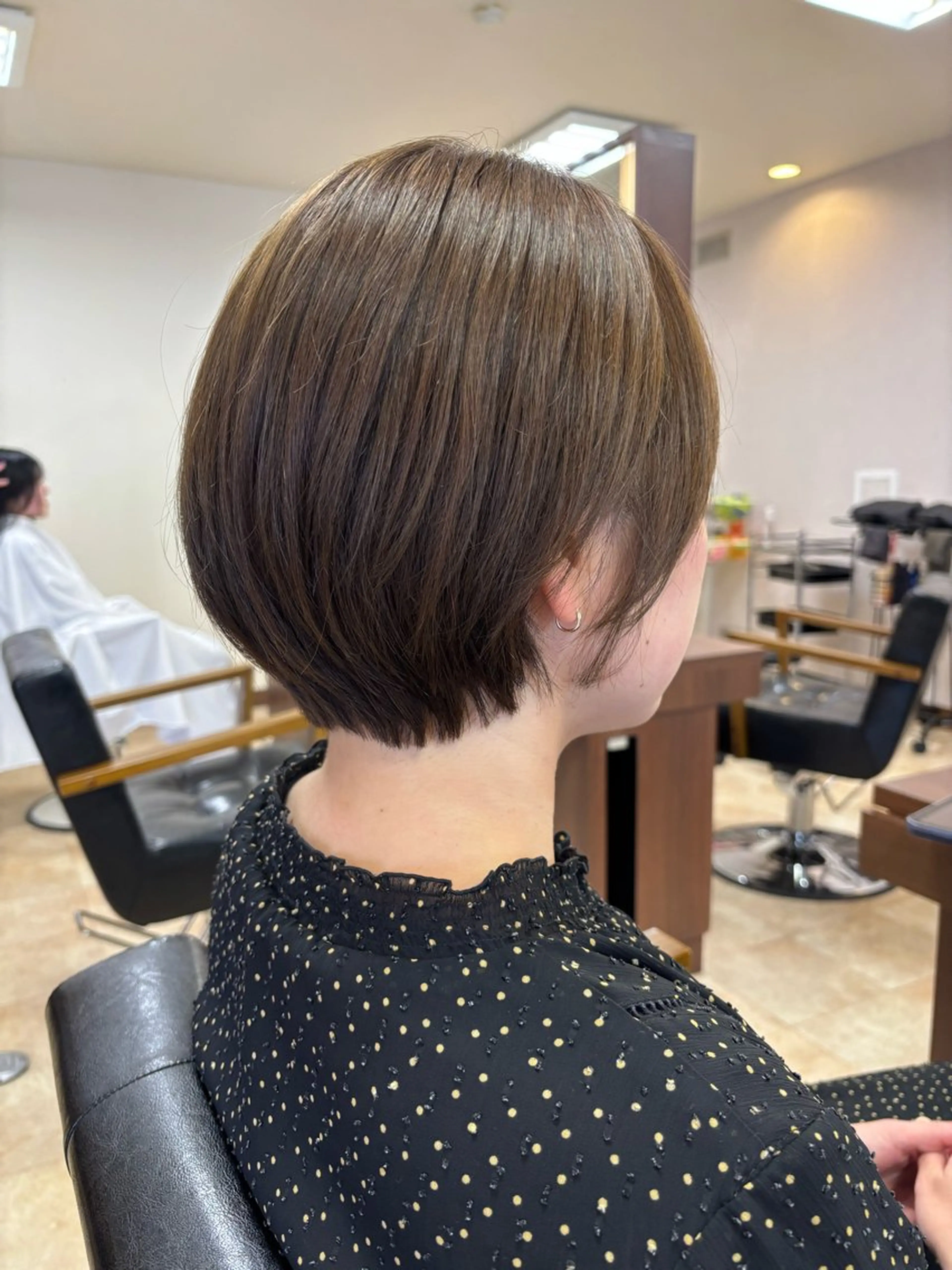 ショート カラー 丸みショート アッシュ 透明感カラー ショートヘア PROSOL 廿日市店所属・大知 眞子のヘアスタイル