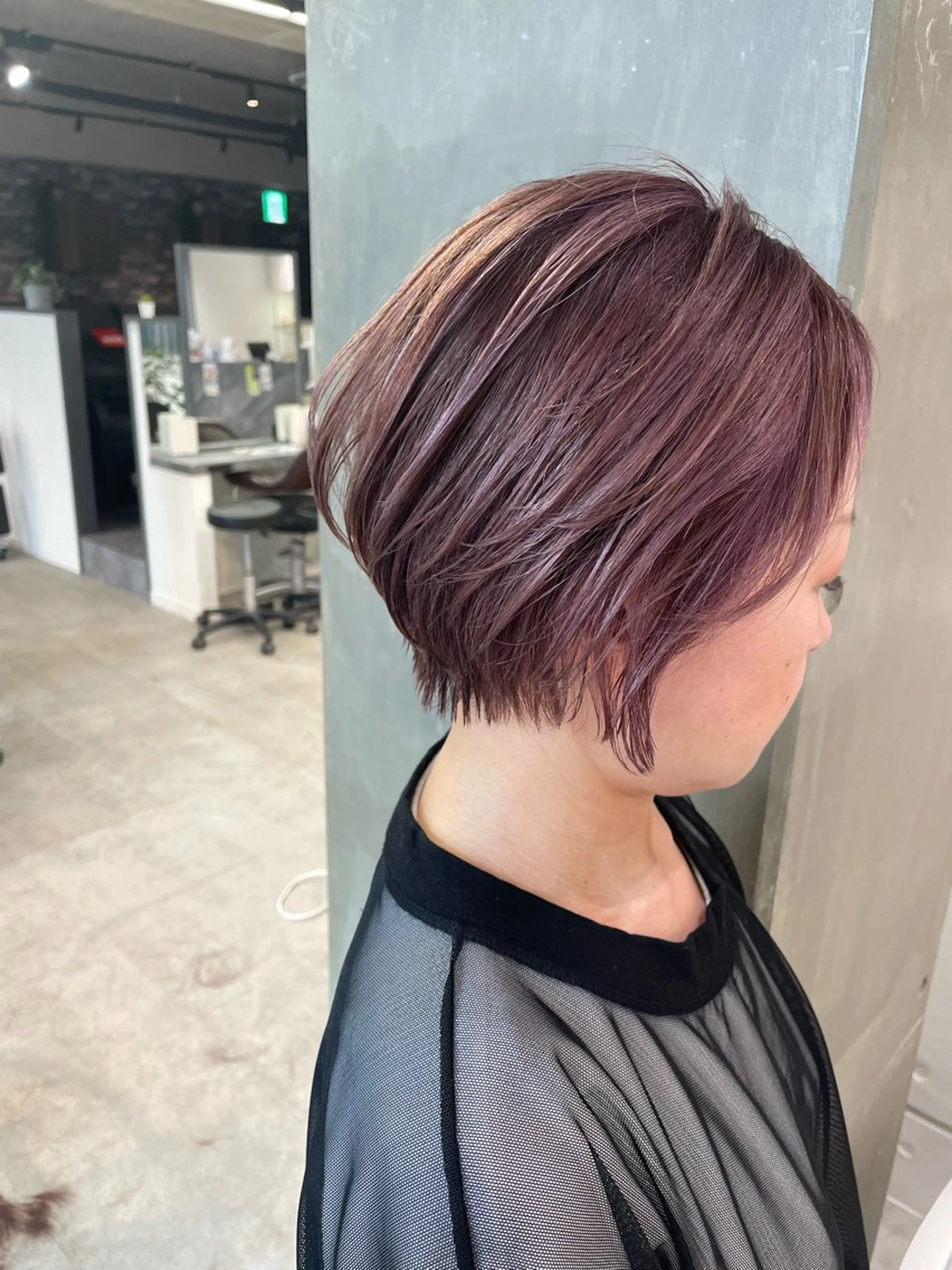 ショート 透明感ハイライト◎ 伊藤夏海のヘアスタイル