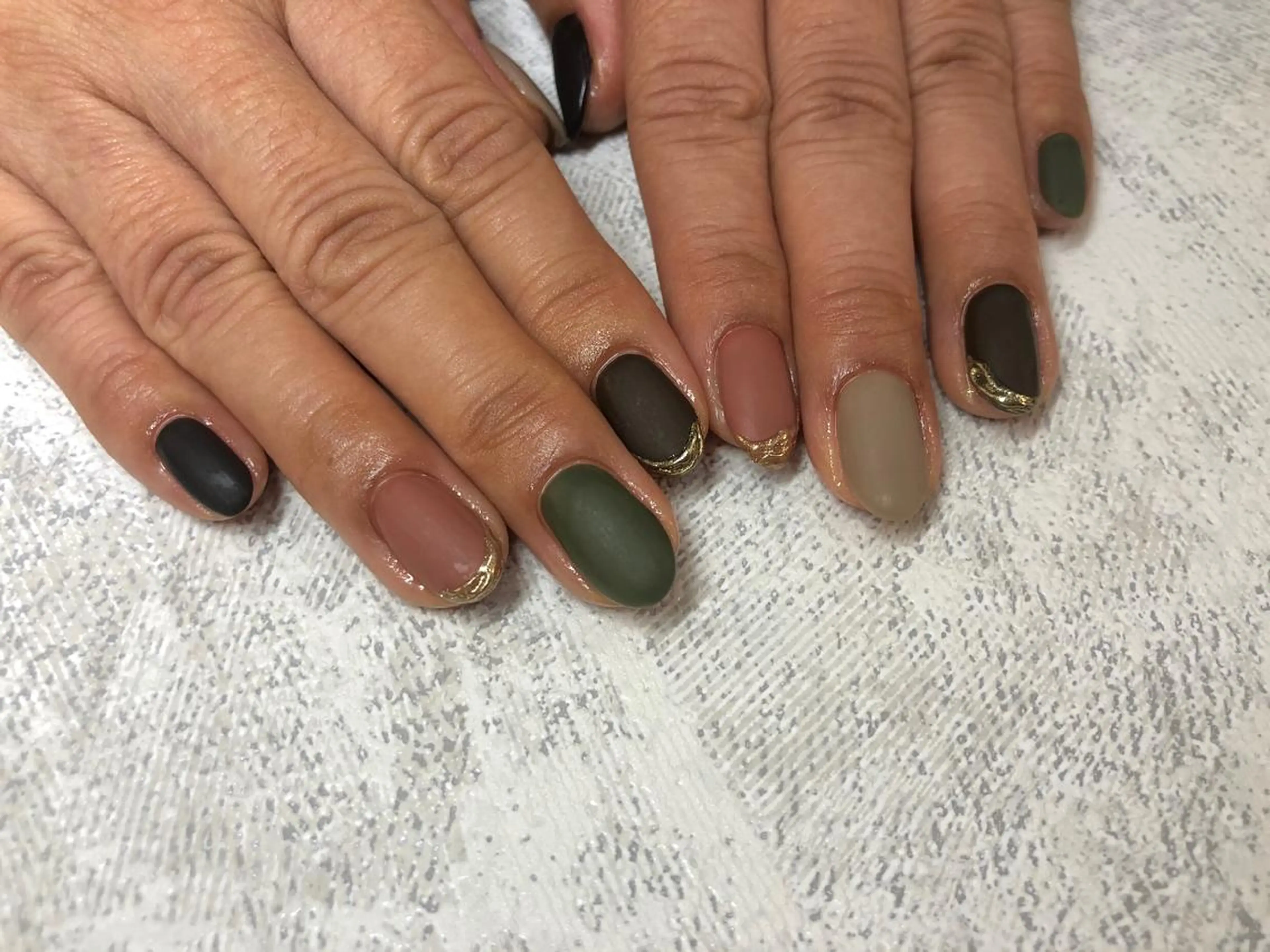 🌟アート4本やり放題🌟<オフなし>(パーツ・ストーン10粒付き)の写真