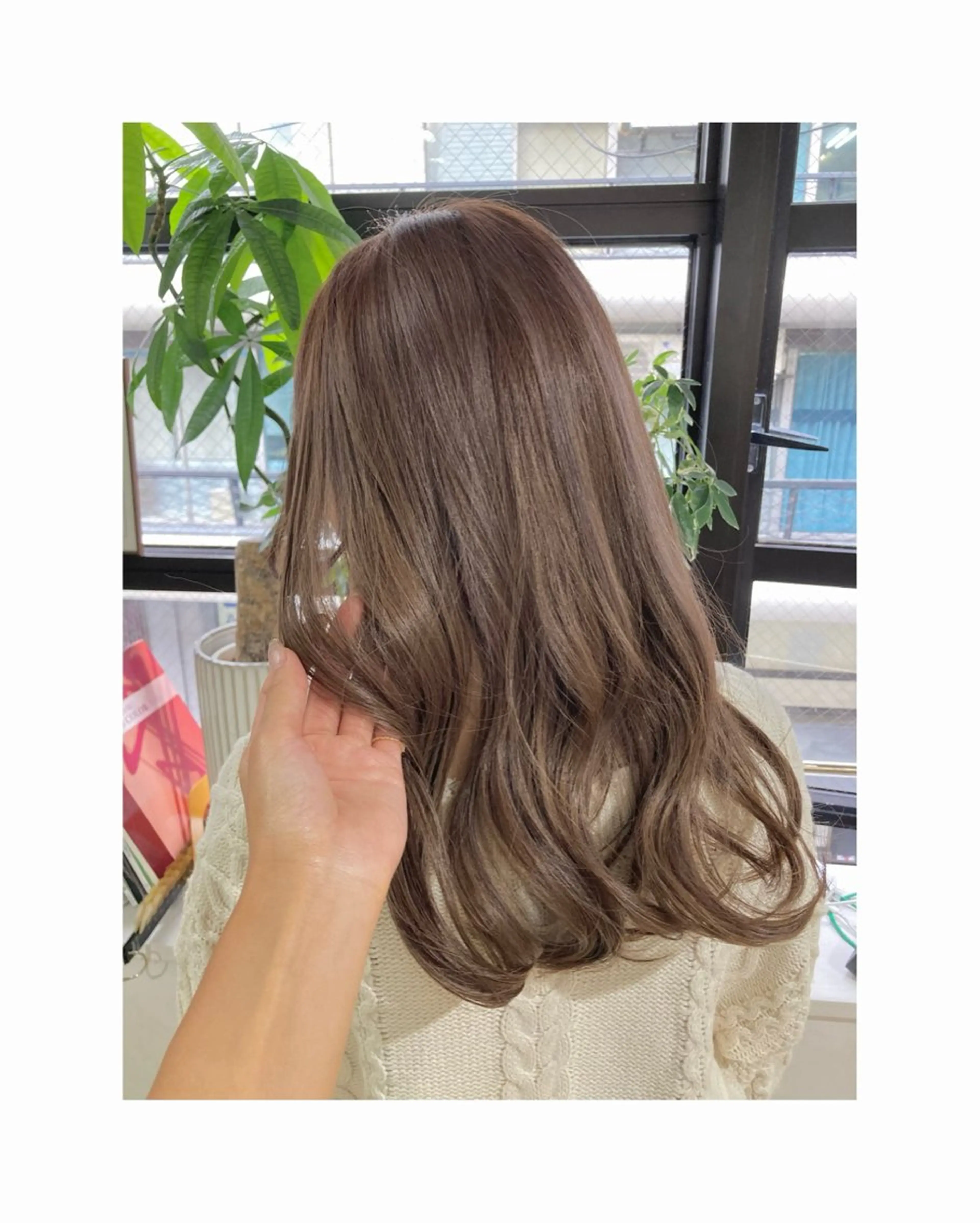 ロング hair studio Zen〜kalon所属・Jura／ハイライト ／ブリーチなしカラーのヘアスタイル