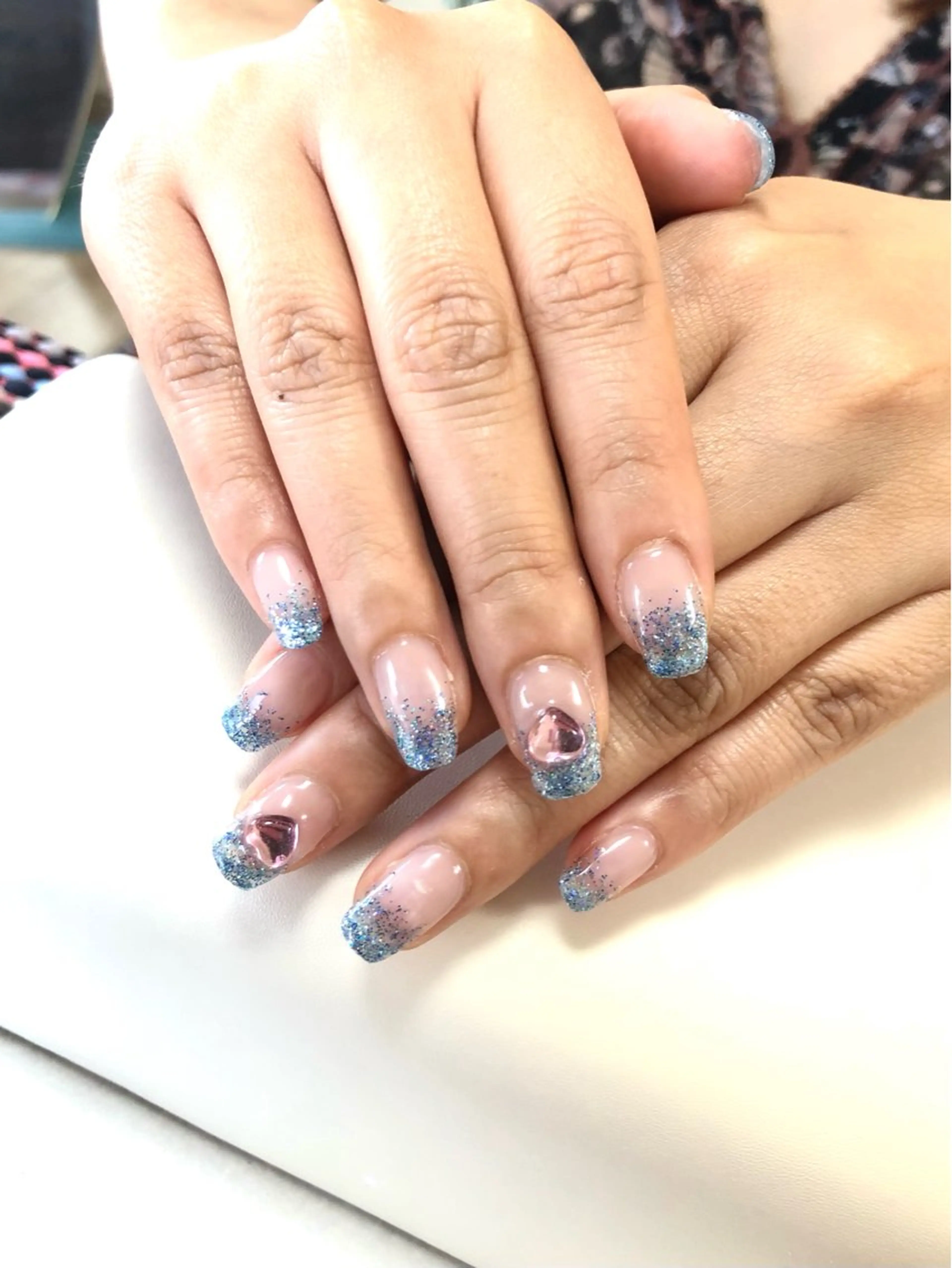 ネイル ハート ラメ(グリッター) ラメグラデーション 水色 ピンク ハンドネイル meeho所属・salon *meehoのネイルデザイン