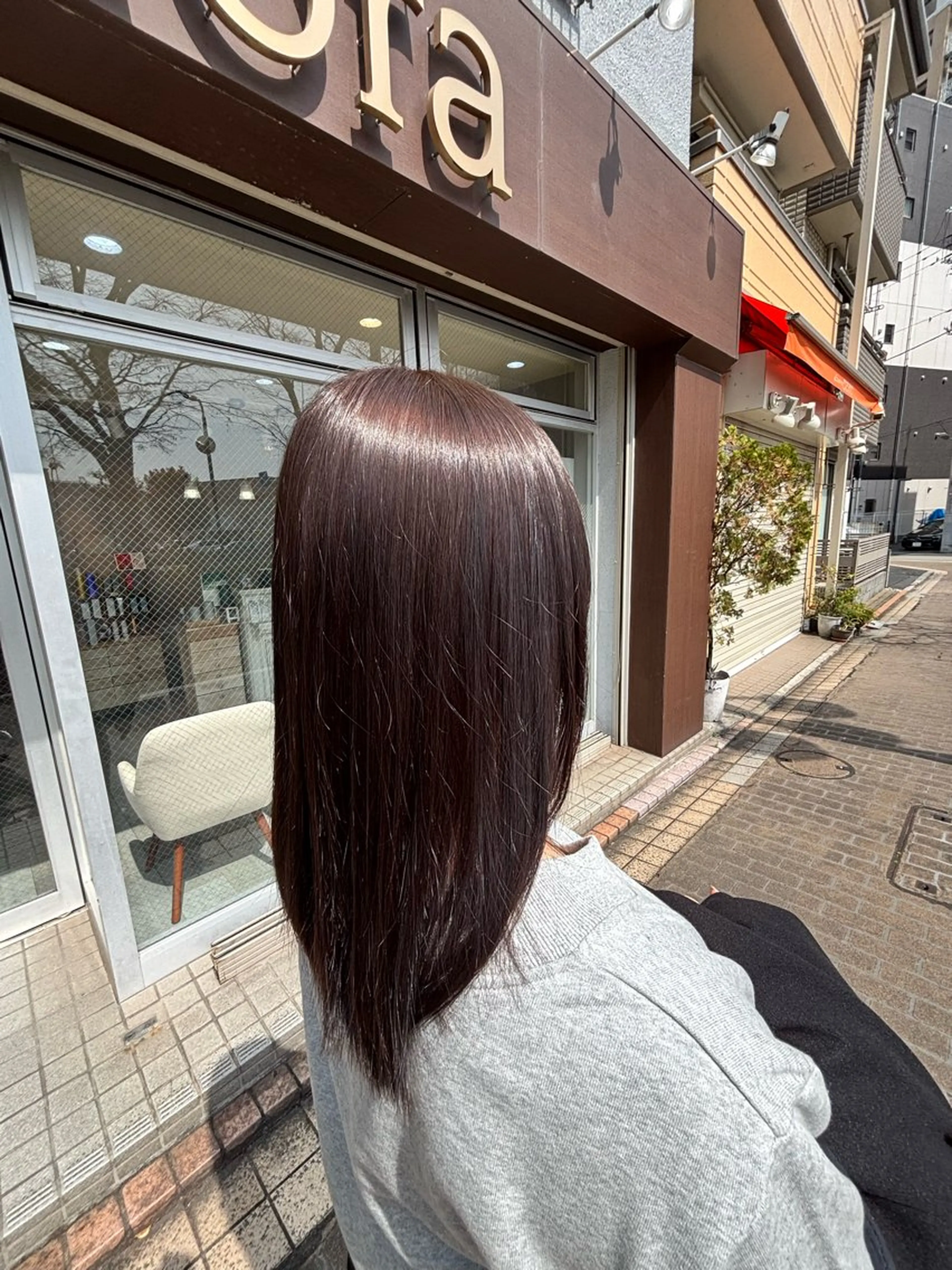 セミロング カット ヘアカラー 🧸Fiora 🧸arashi🧸のヘアスタイル