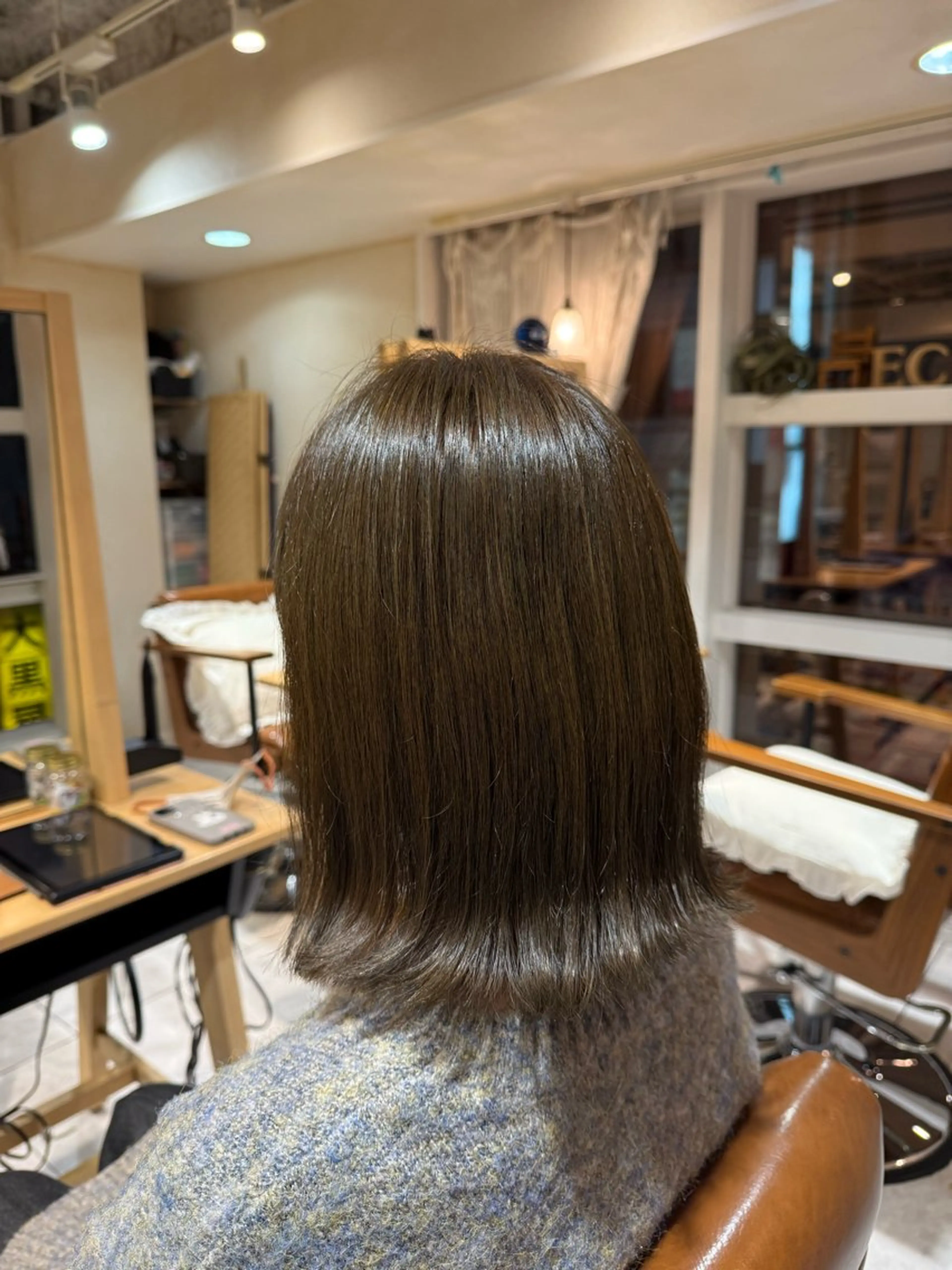 ミディアム ヘアカラー 山口 ななみのヘアスタイル