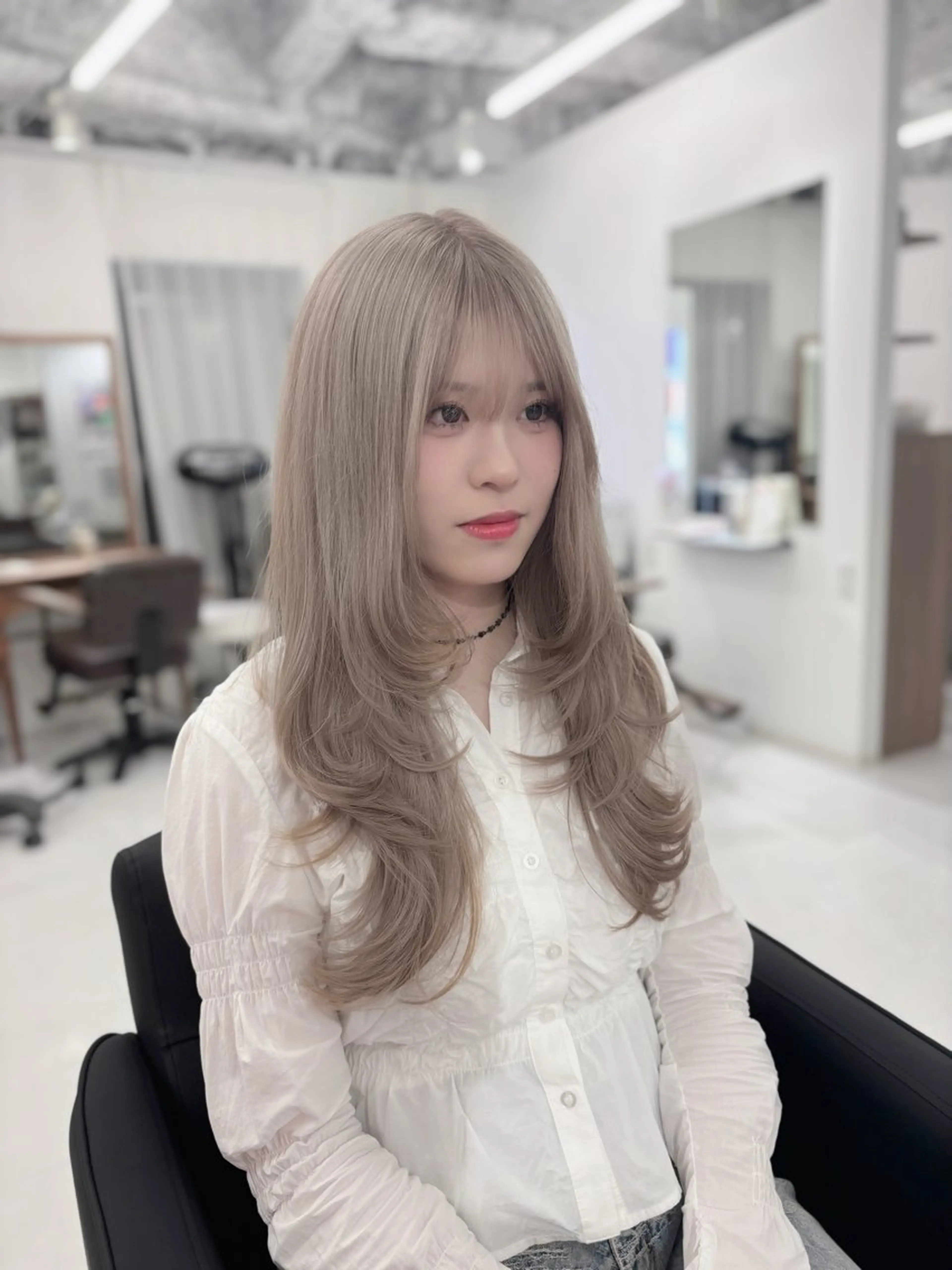 【🩷️ミニモ限定価格🩷️】🧊大人気ハイトーンカラー🧊最大限にダメージを抑えたプレミアムケアブリーチカラー🎼の写真