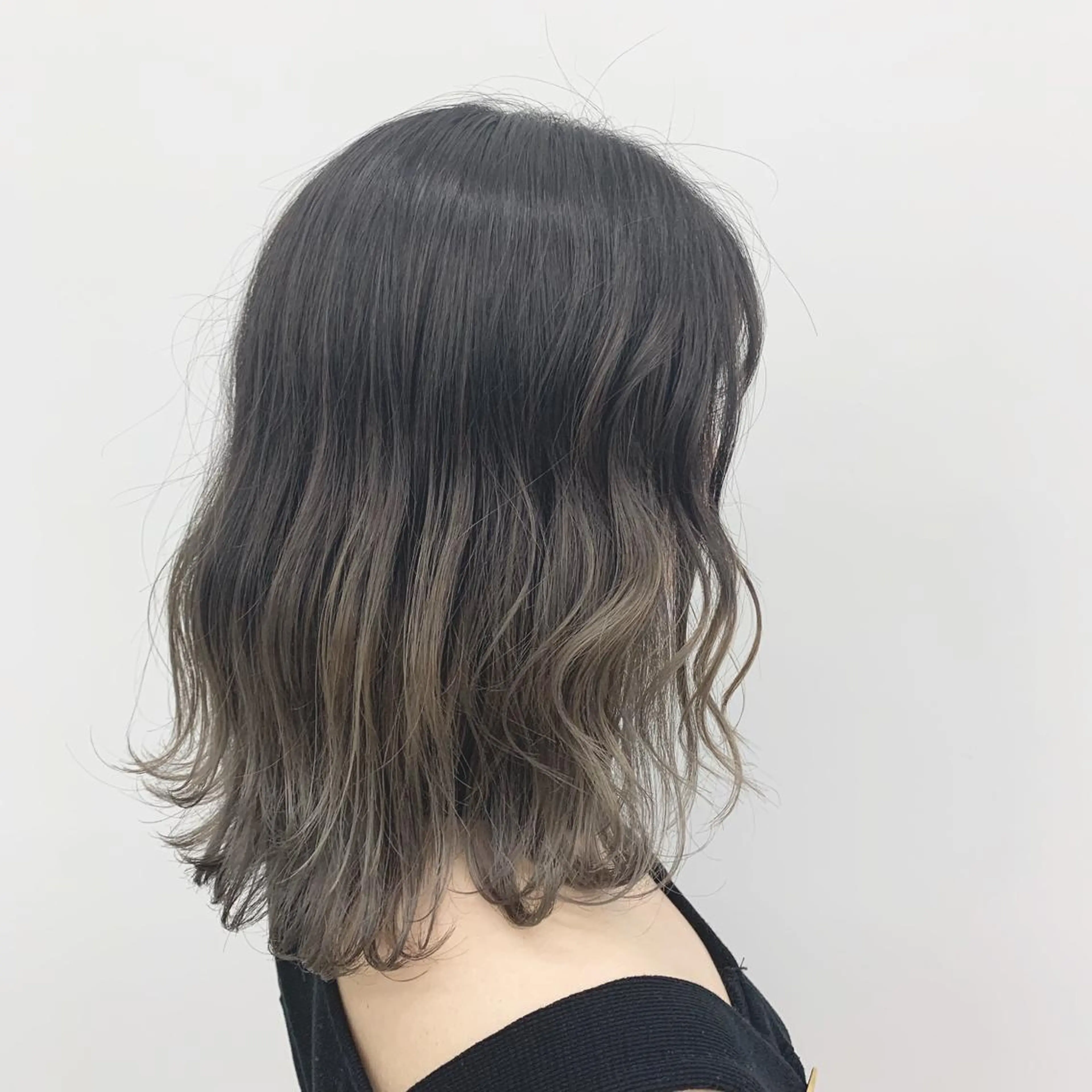 カラー LINOET NAGOYA所属・中川 来紀のヘアスタイル