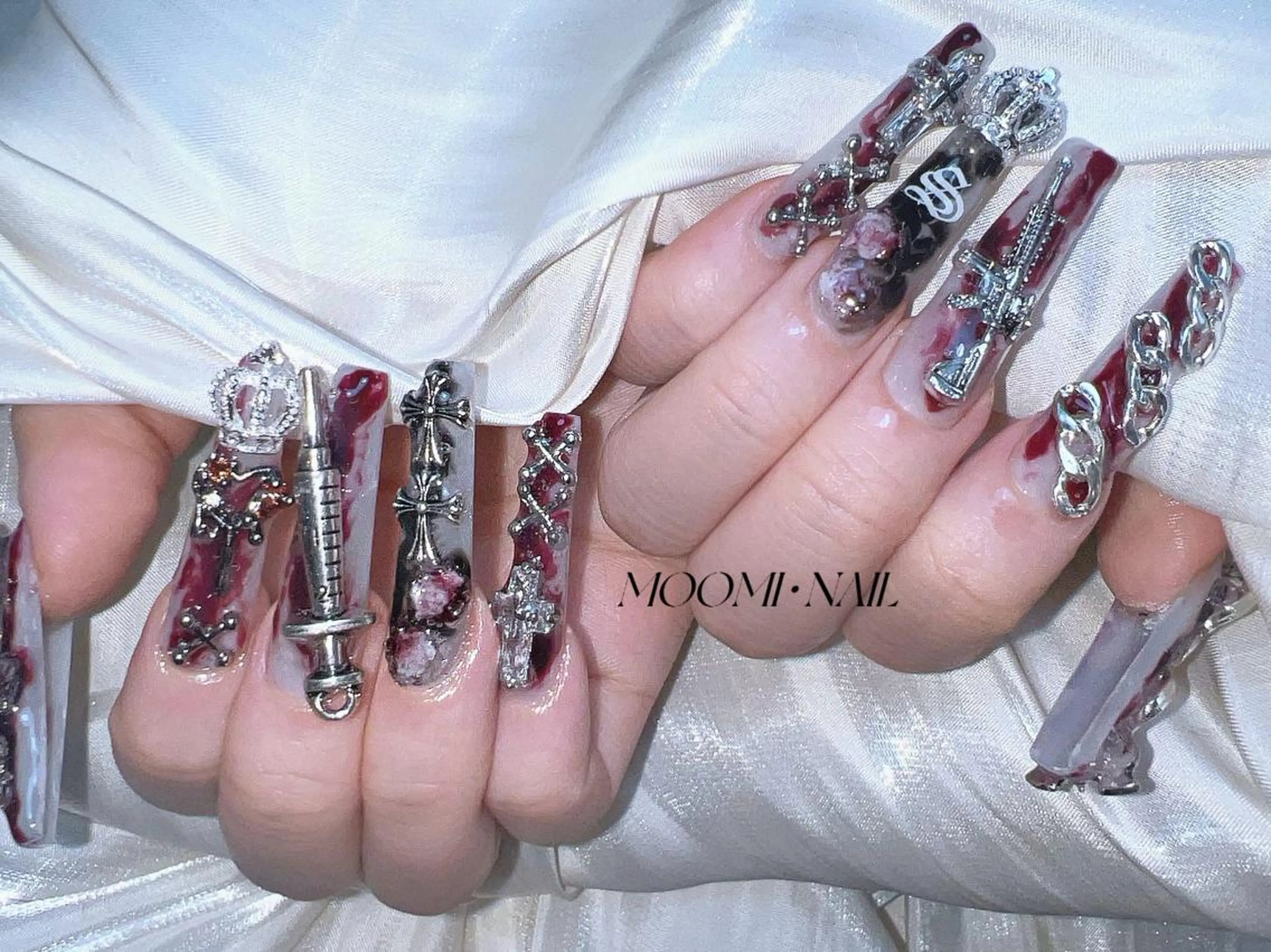 ネイル 長さ出し フレンチネイル ジェルネイル ガラスフレンチ 韓国ネイル ハンドネイル moomi nail スカルプ専門のネイルデザイン