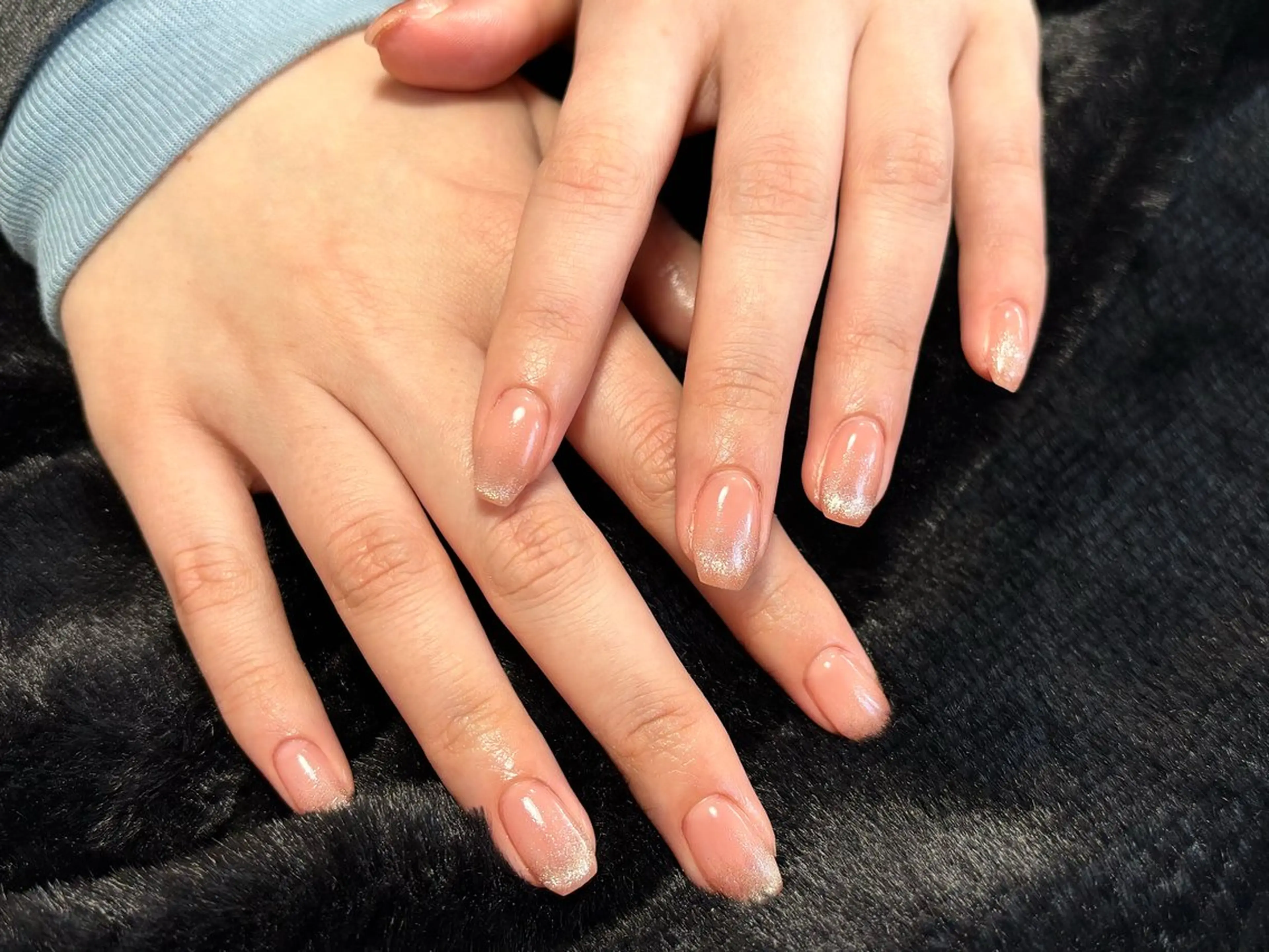 ネイル ブルー チークネイル フレンチネイル グラデーション ハート る るのネイルデザイン