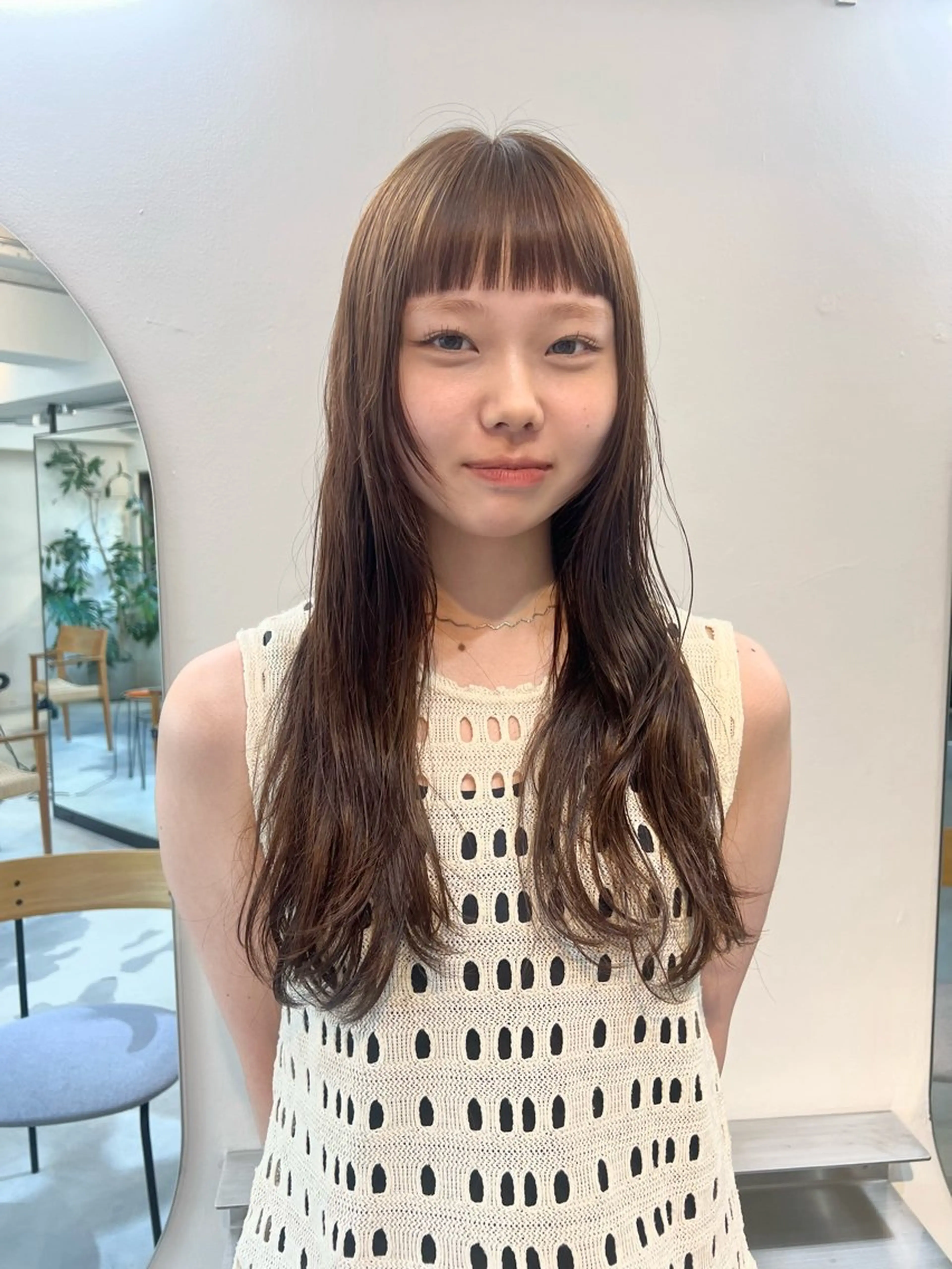 ロング カラー ブラウンカラー オン眉 ヘアカラー sync所属・マツウラ サキミのヘアスタイル