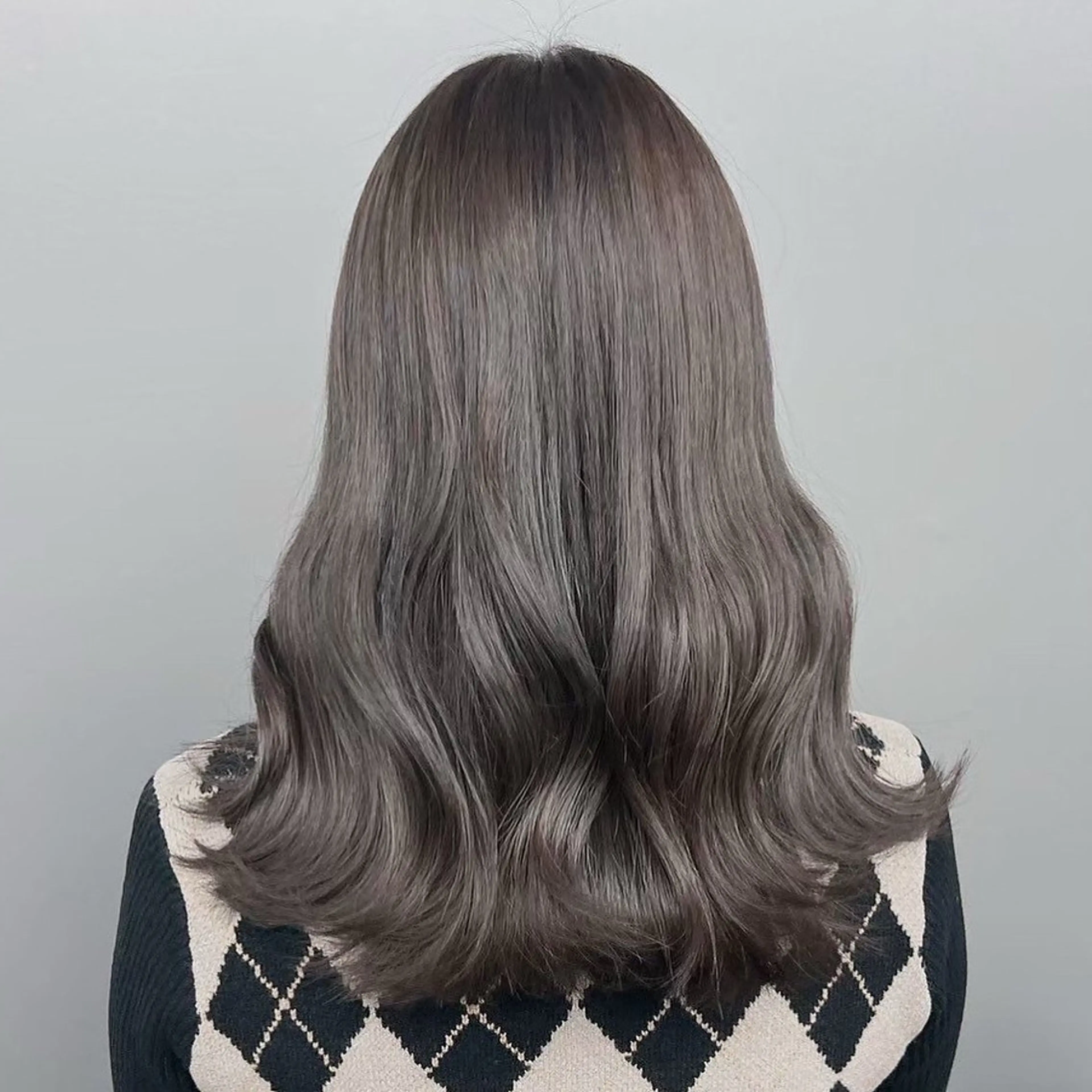 ロング カラー 透明感カラー グレージュ/あいのヘアスタイル