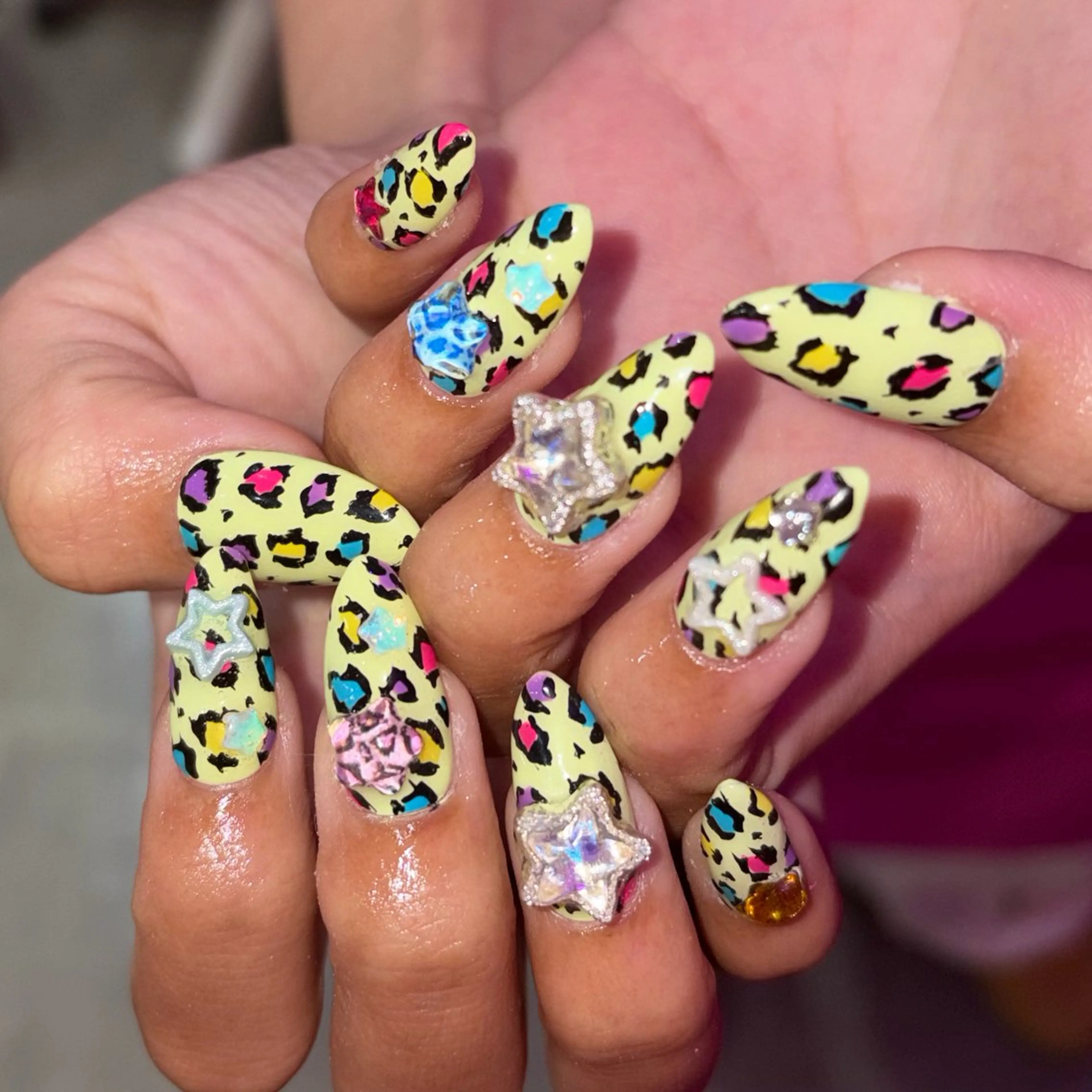 ネイル アートネイル ハンドネイル PINS16🩷 YUNOのネイルデザイン