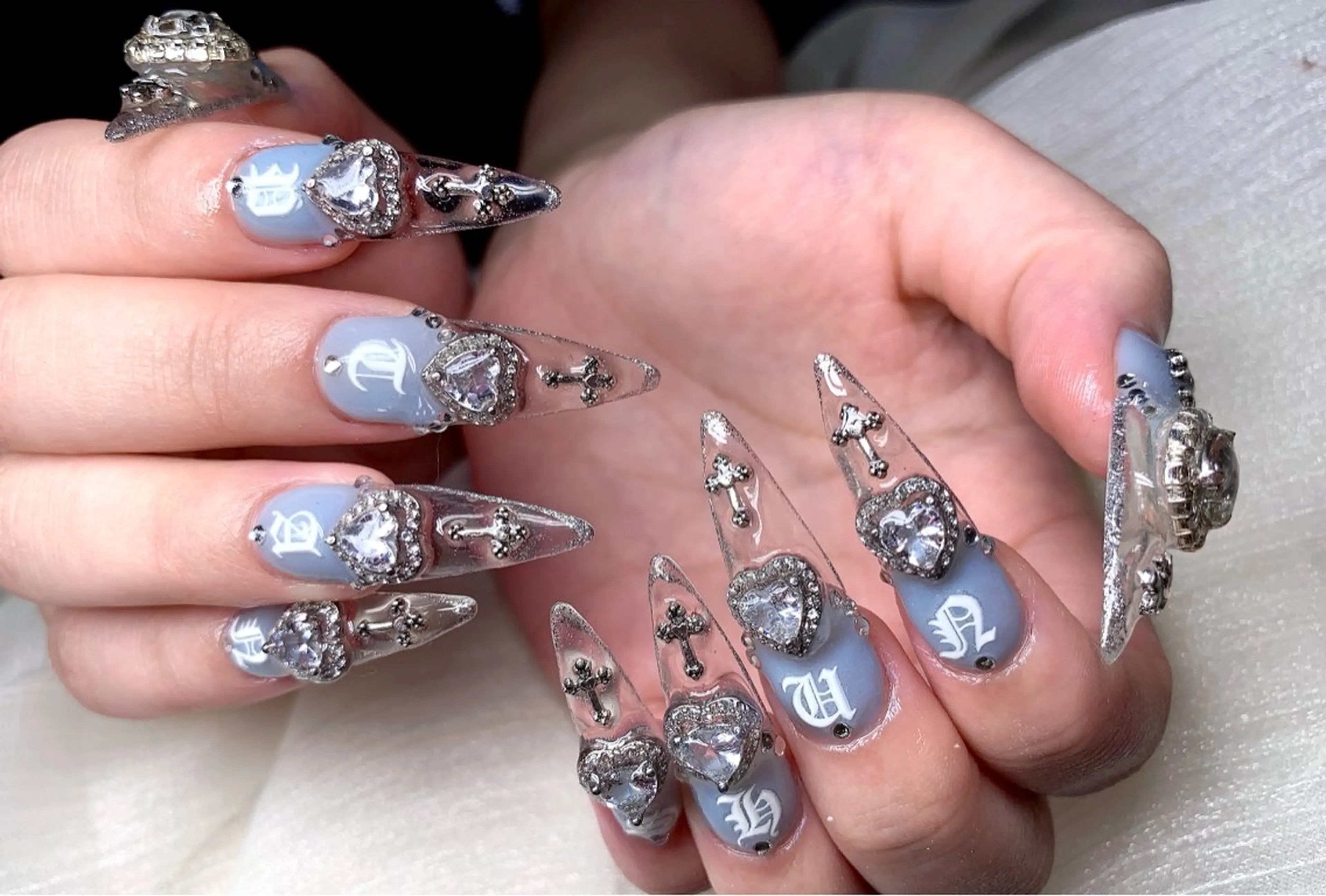 ネイル ゆず秋葉原 Vickyのネイルデザイン