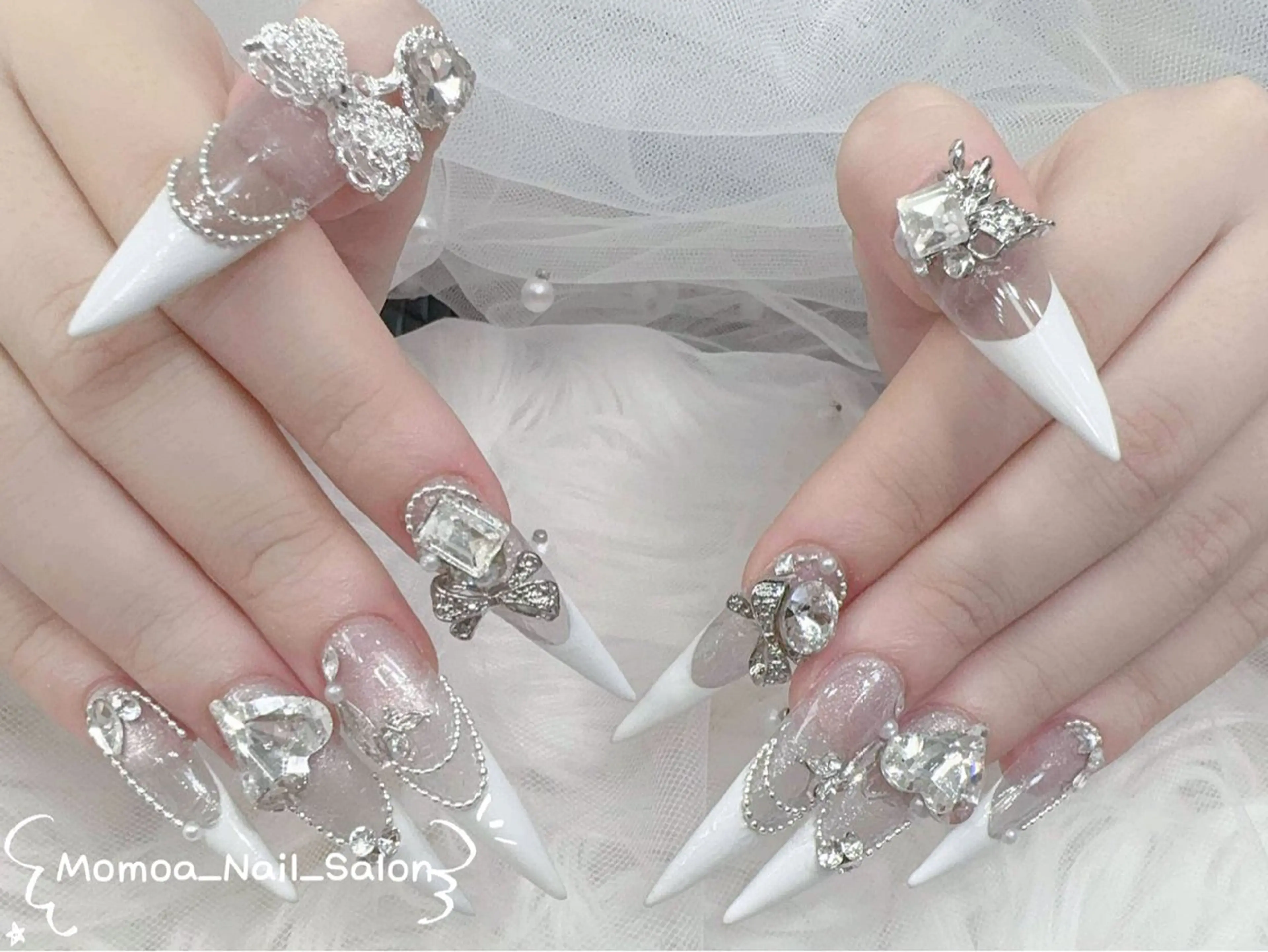 ネイル ハロウィン キラキラネイル 韓国ネイル スカルプネイル ハンドネイル MoMoA Nail ネイル長さ出し専門店のネイルデザイン