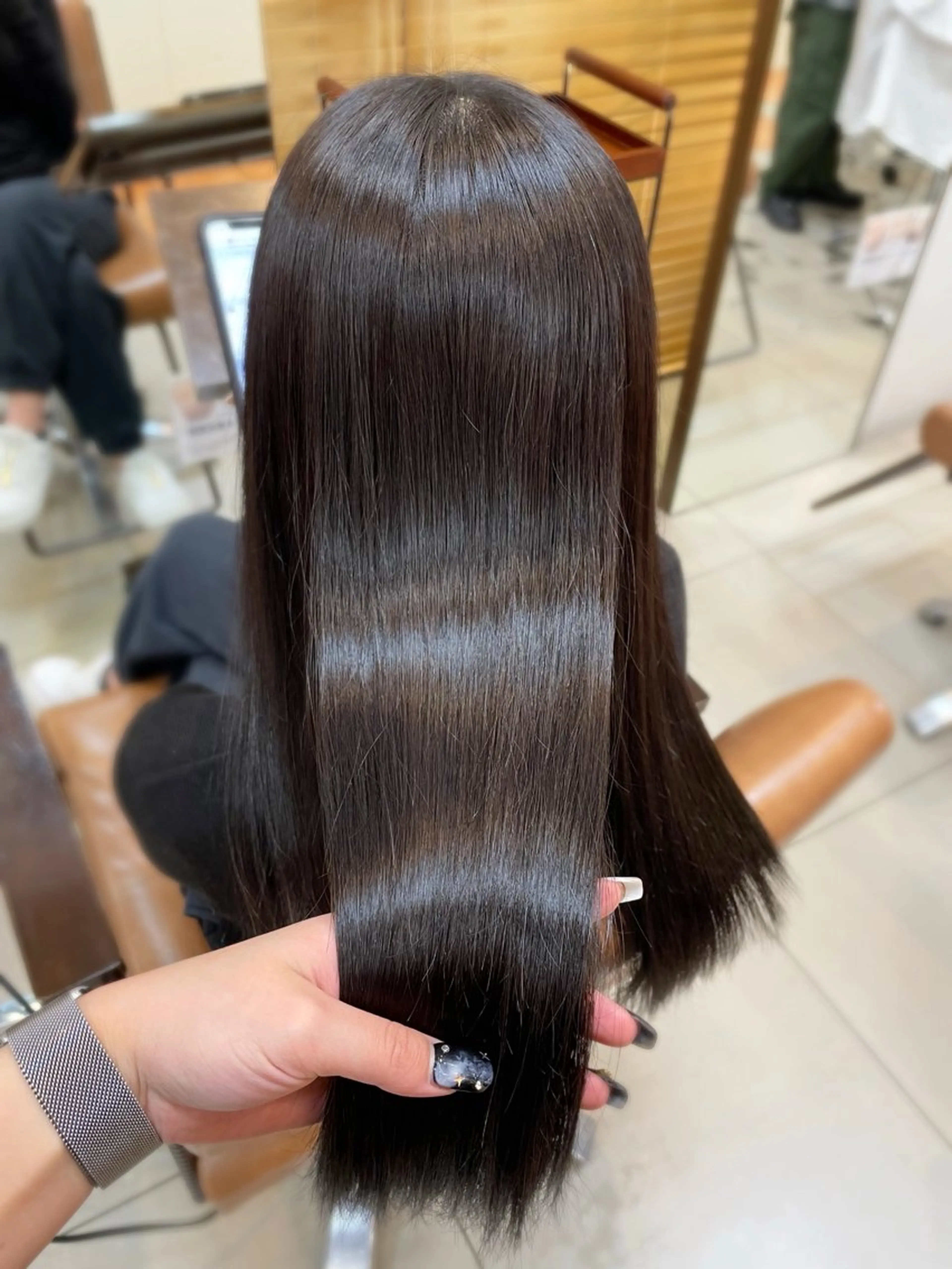 ロング カラー 髪質改善 カット ヘアカラー トリートメント SOYON なんば店所属・水島 真彩のヘアスタイル