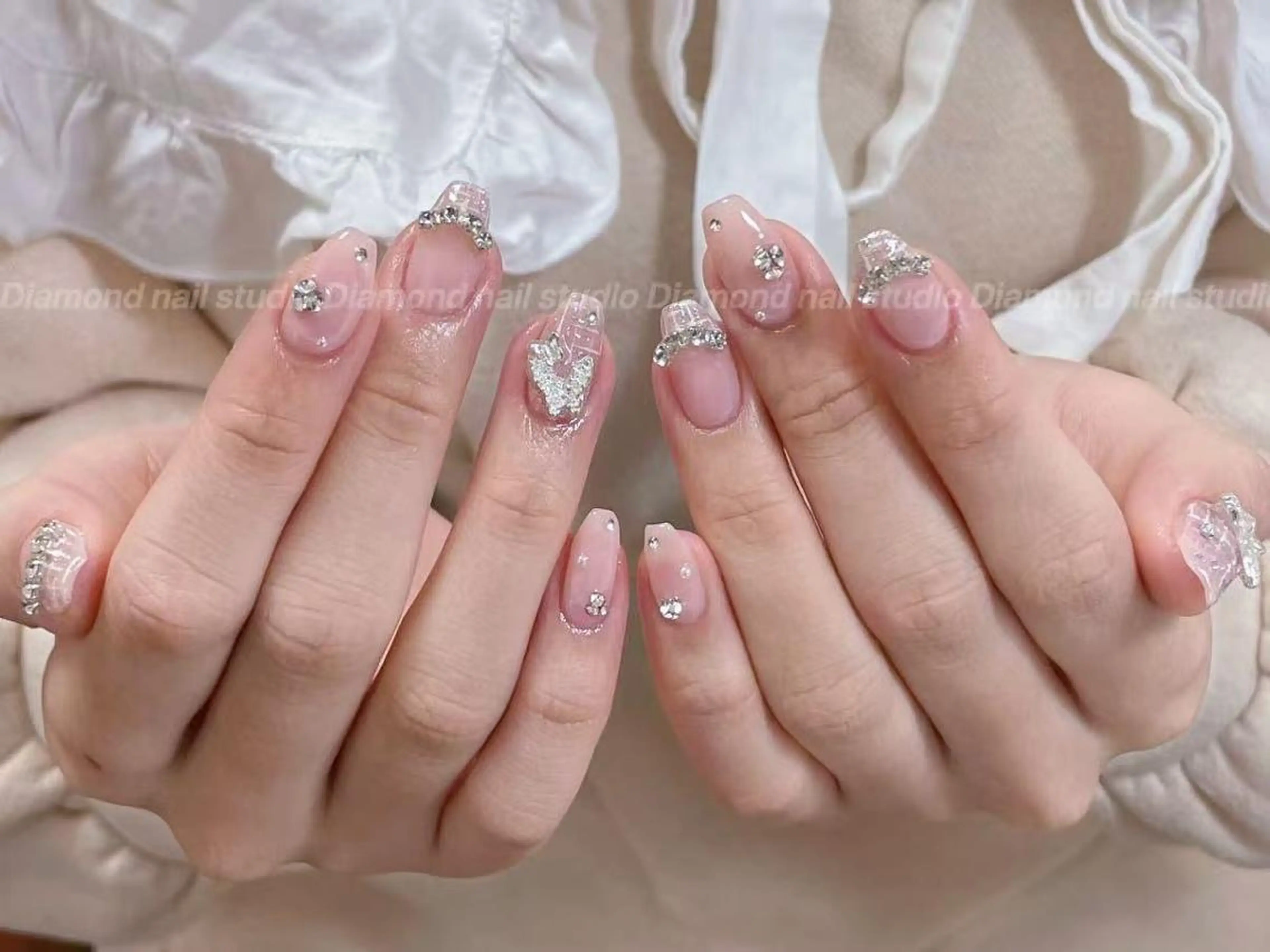 ネイル アートネイル オーロラネイル ガーリー キラキラネイル 韓国ネイル ハンドネイル DIAMOND Nail🍒のネイルデザイン