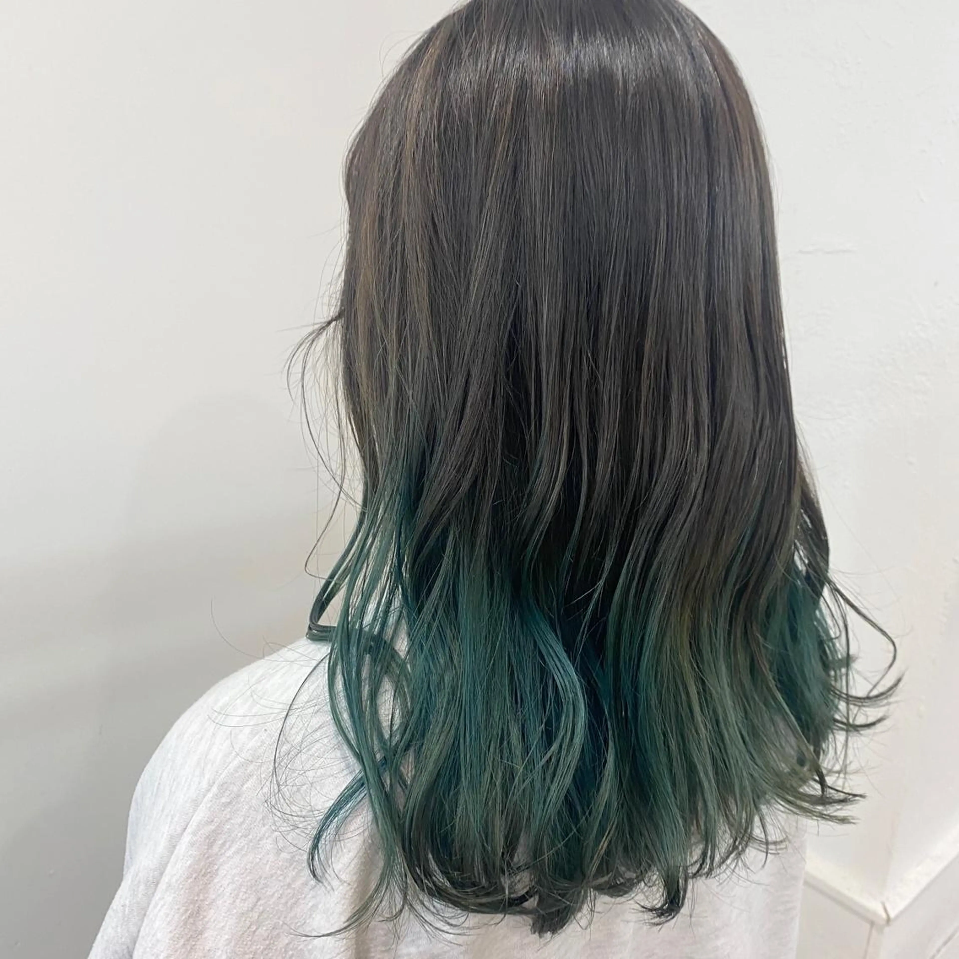 セミロング カット ヘアカラー トリートメント 吉原 みえのヘアスタイル