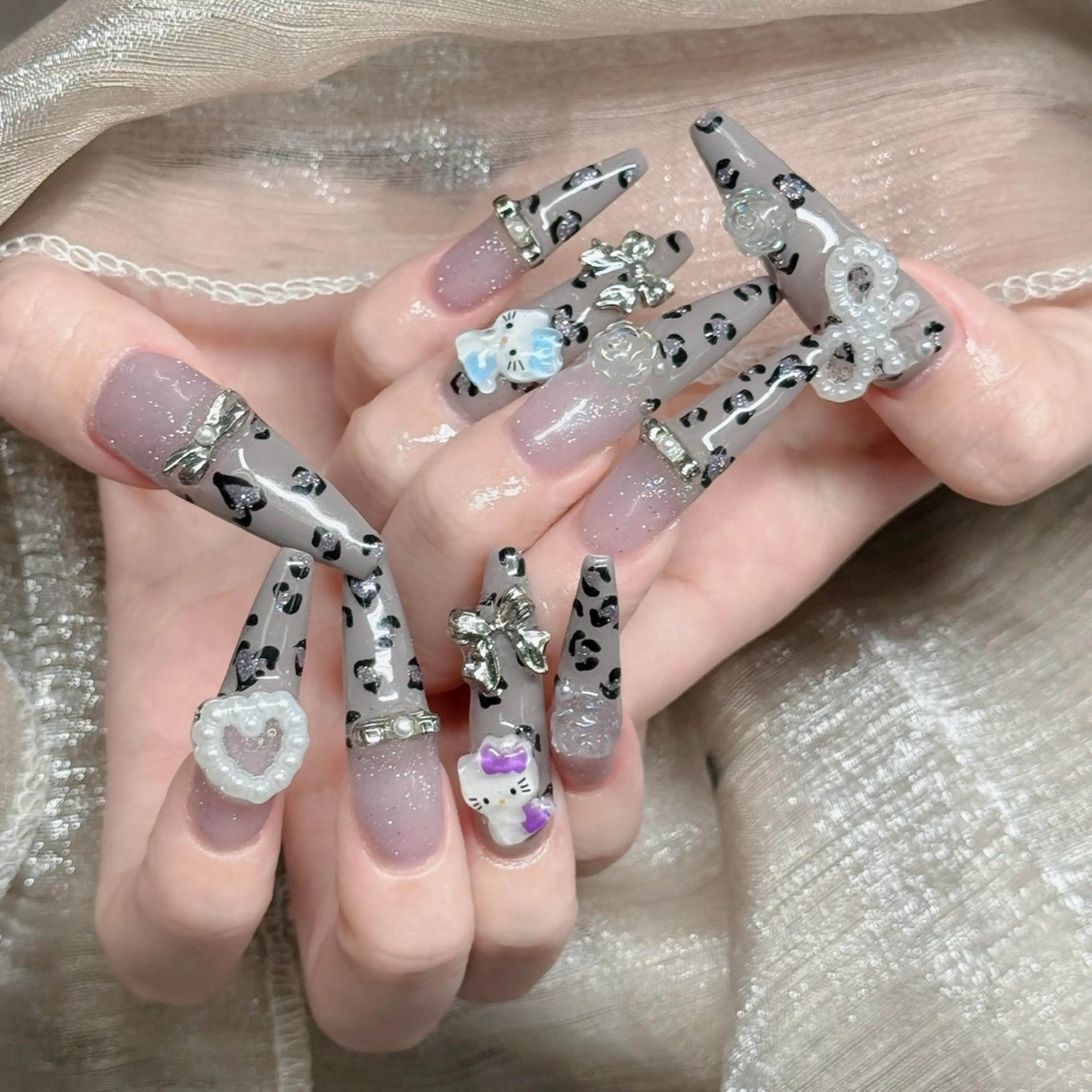 ネイル ロングネイル マグネットネイル リボン 夏ネイル スーパーロングネイル ハンドネイル Hani Nail XUKAのネイルデザイン