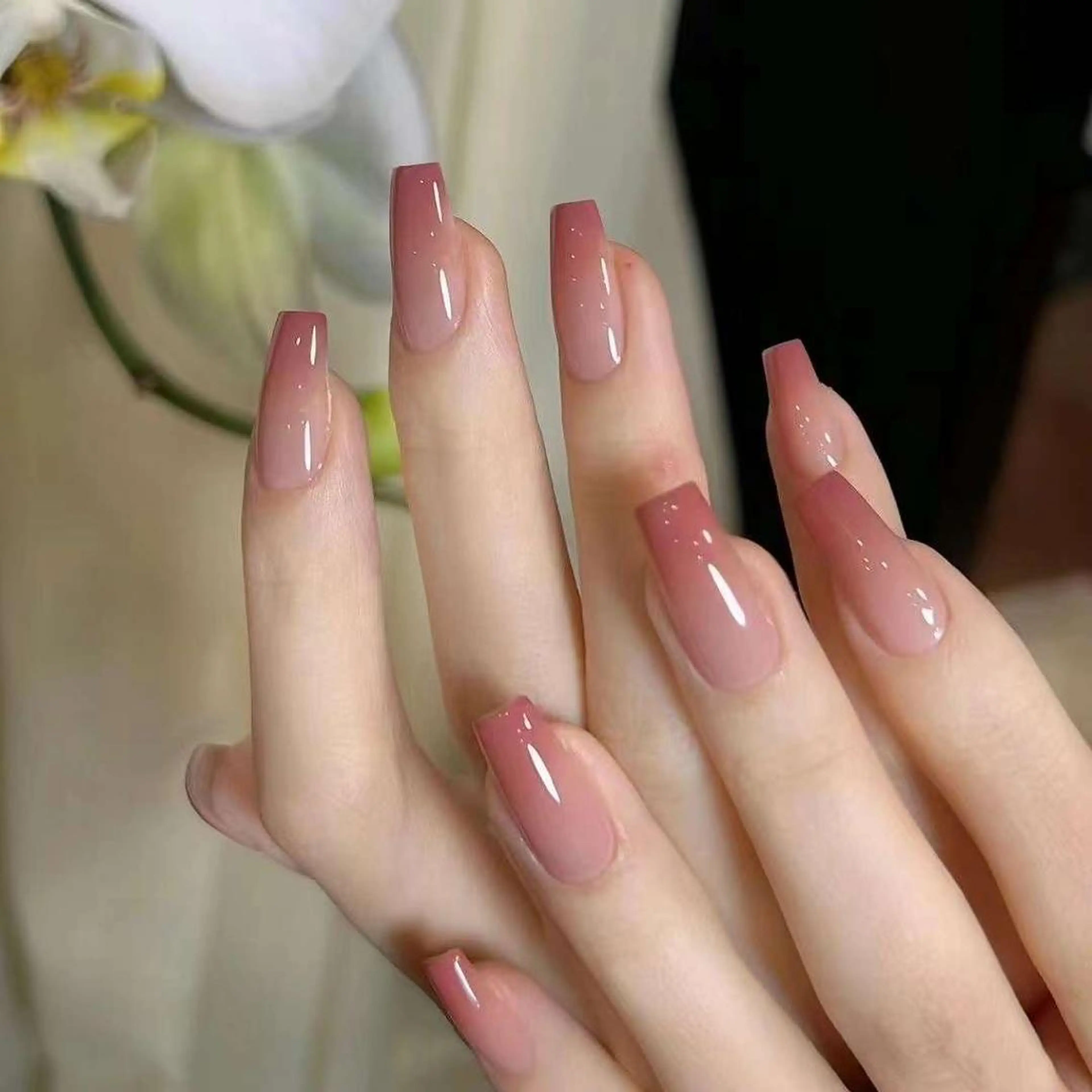 ネイル VIVIAN リサのネイルデザイン