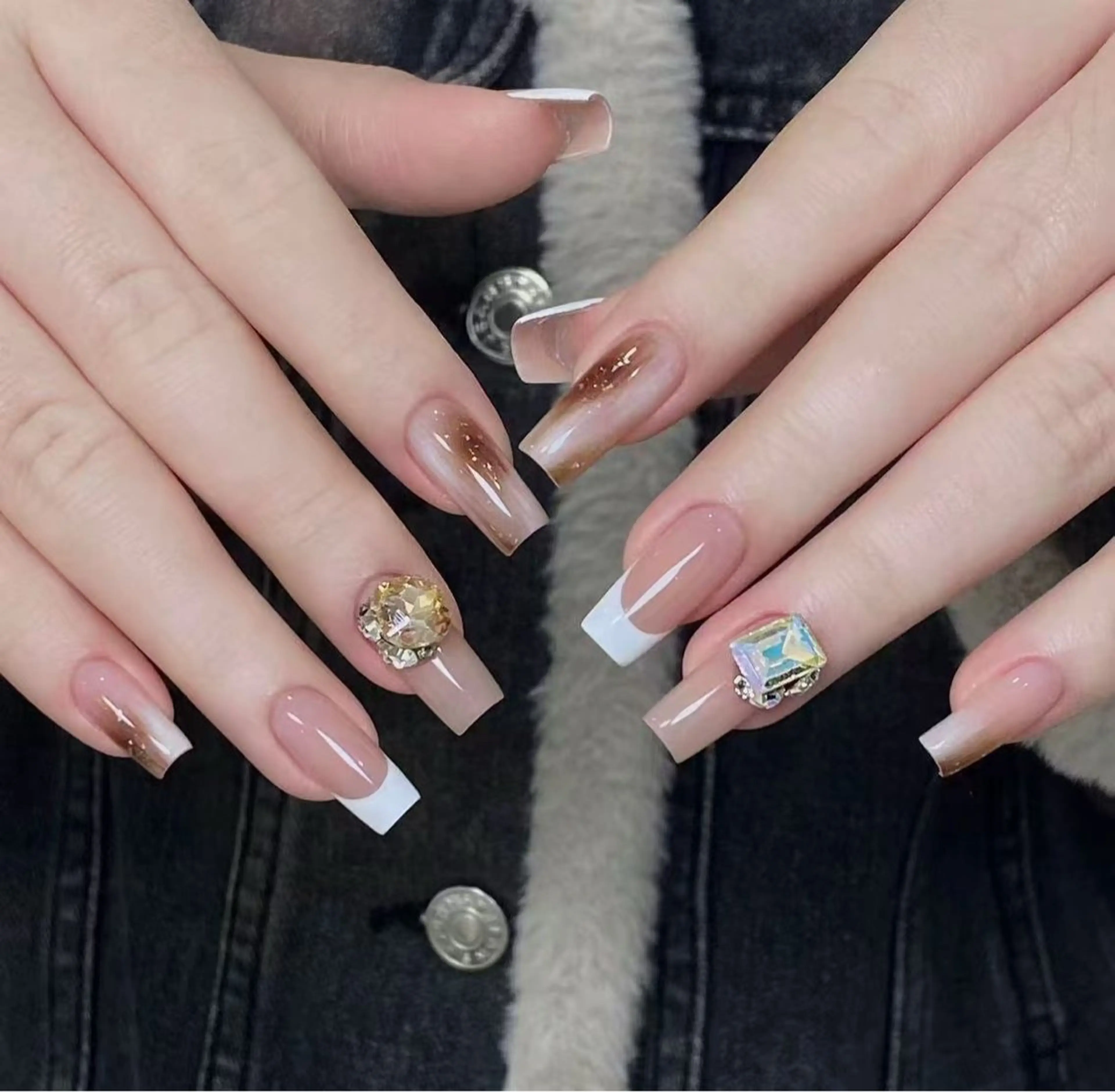 ネイル フラワーネイル フレンチネイル ジェルネイル ガラスフレンチ ハート ハンドネイル BabyYouMi nailのネイルデザイン