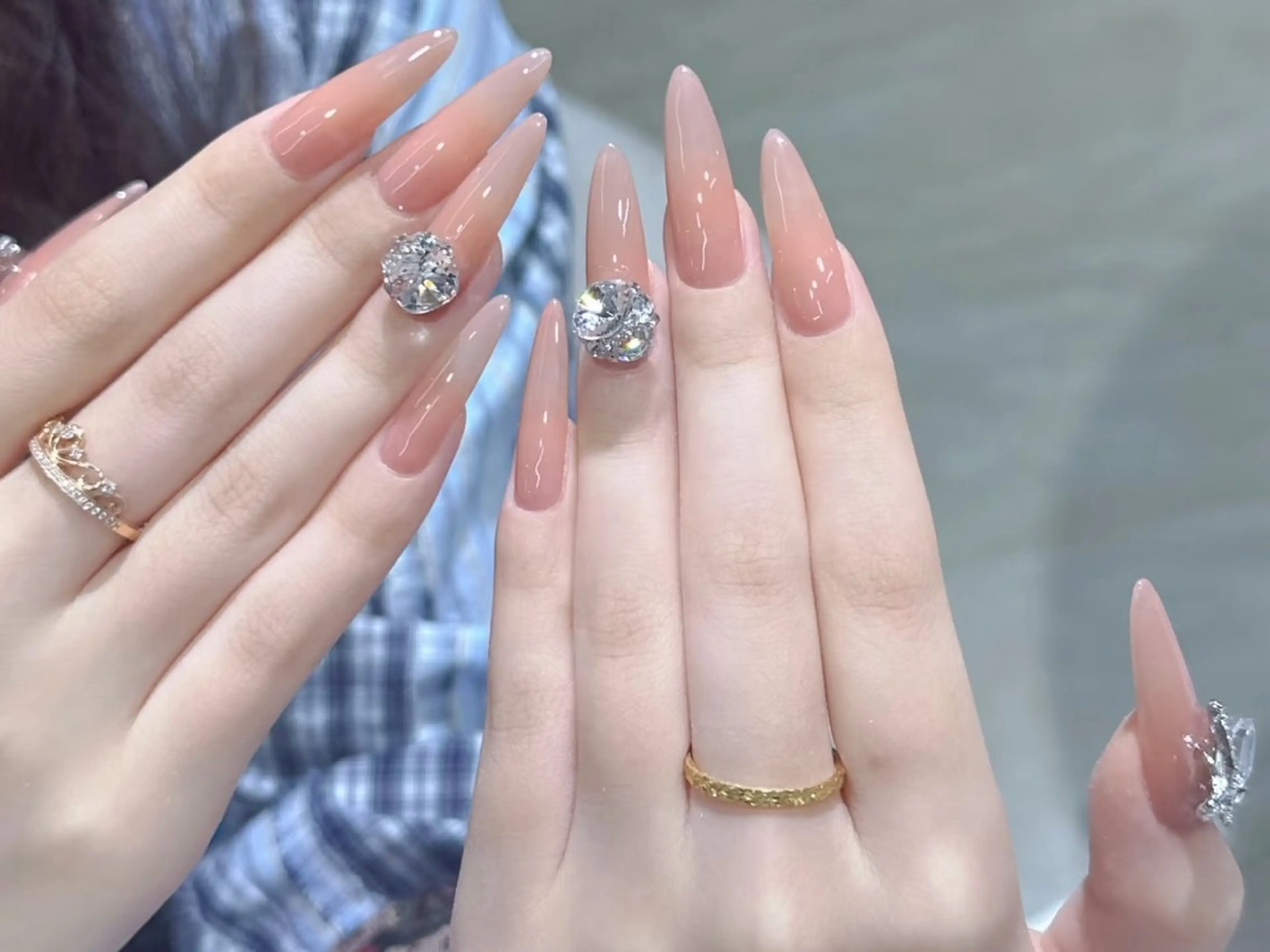 メンズ ネイル アートネイル フレンチネイル ジェルネイル キラキラネイル パラジェル Bloom スカルプ専門店のネイルデザイン