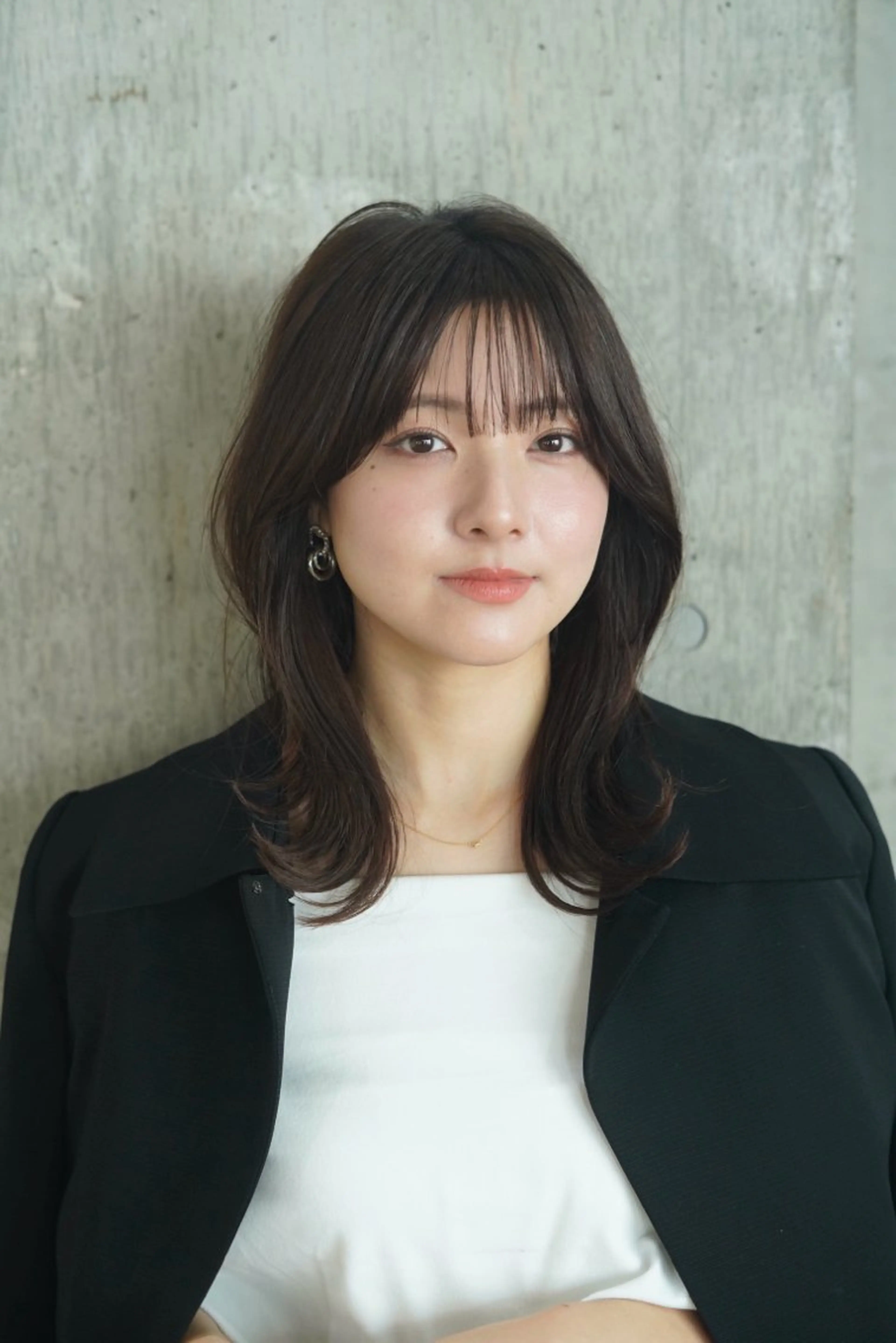 ミディアム カット ヘアカラー トリートメント yelm所属・🫒オリーブカラー ミディアムレイヤー✨のヘアスタイル