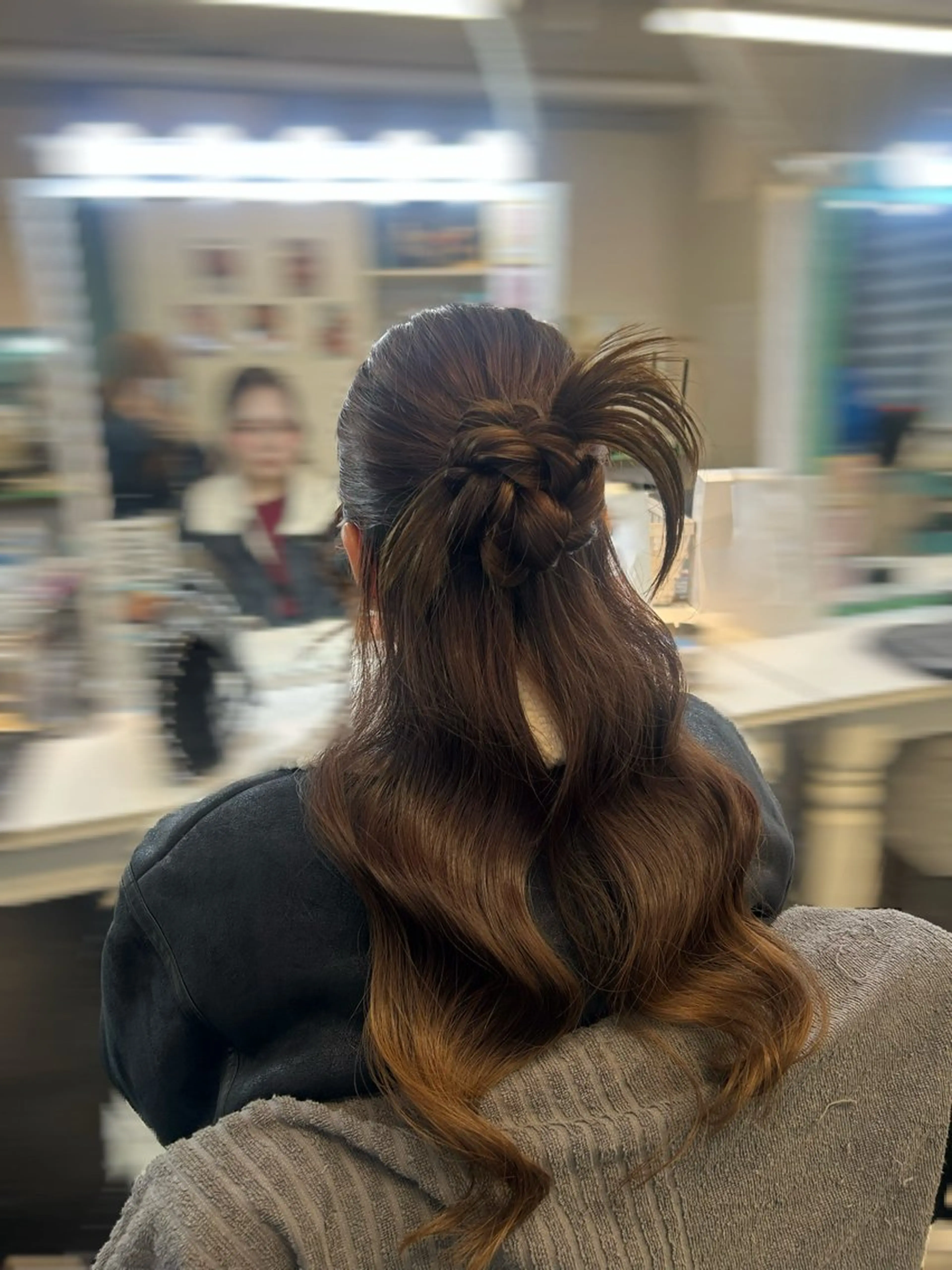 ヘアアレンジ ハーフアップ 尾﨑 咲耶のヘアスタイル