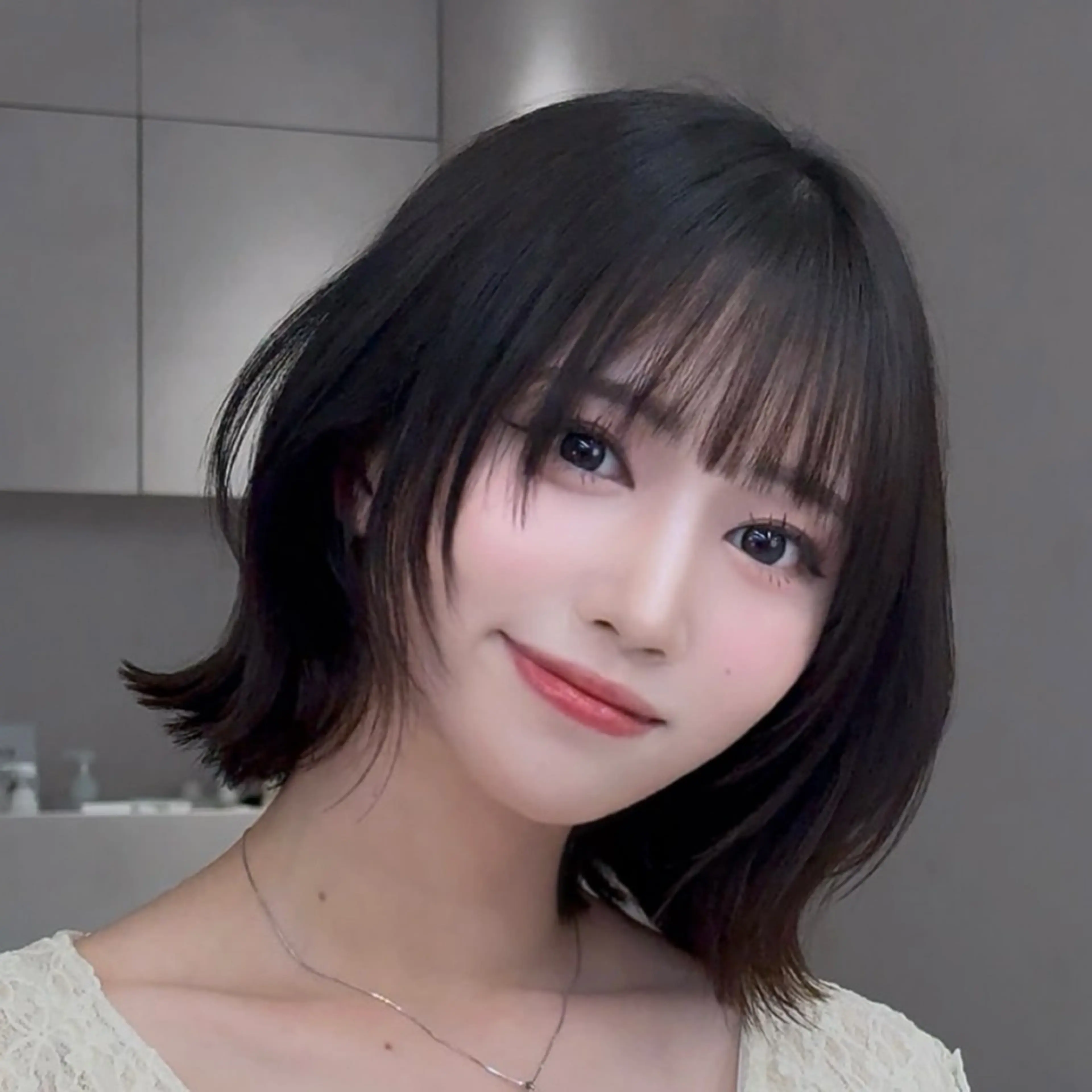 ショート ボブ・韓国レイヤー・ くびれボブ・内藤康太のヘアスタイル