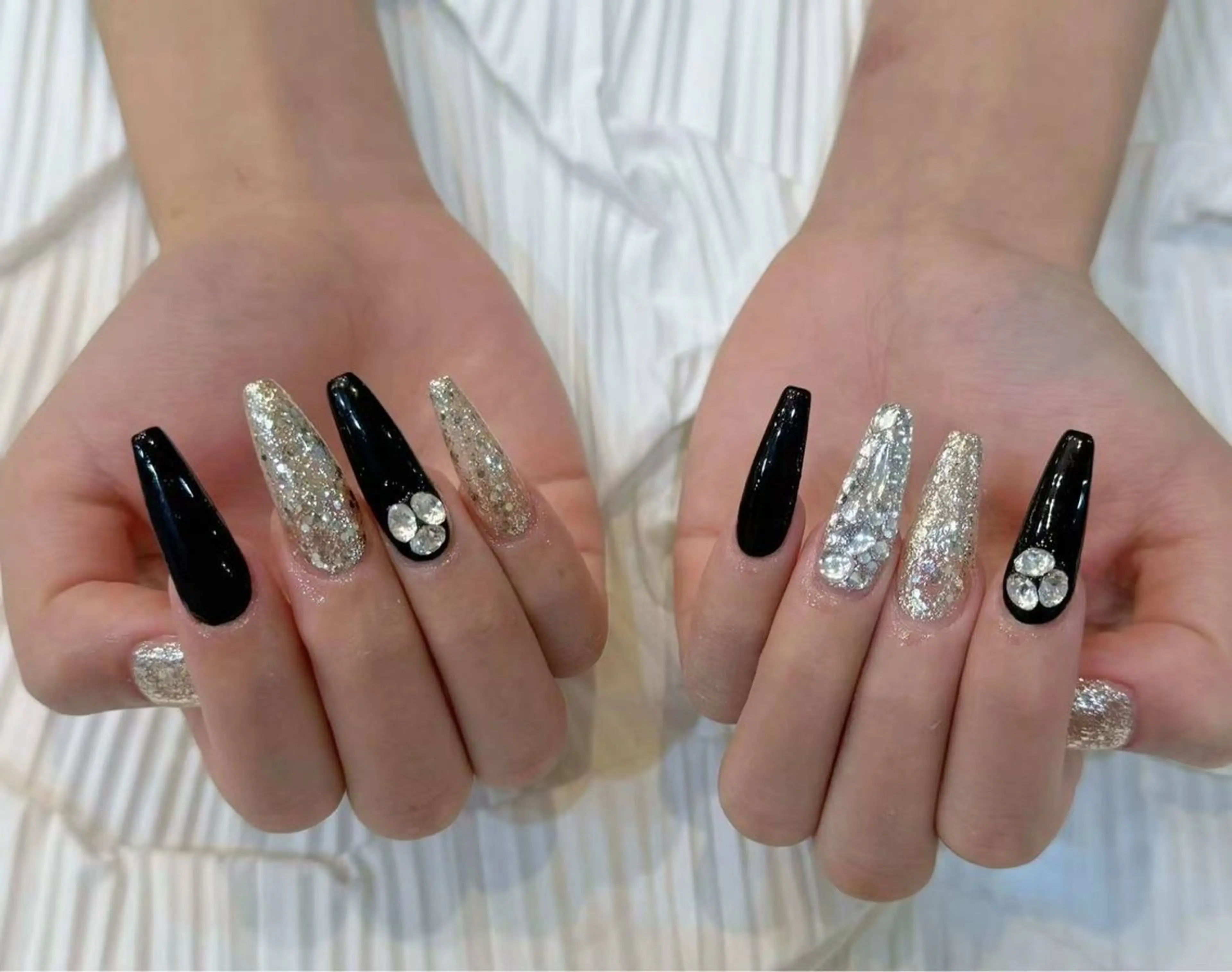 ネイル アートネイル フラワーネイル フットネイル ジェルネイル ゴールド Babarla Nailのネイルデザイン