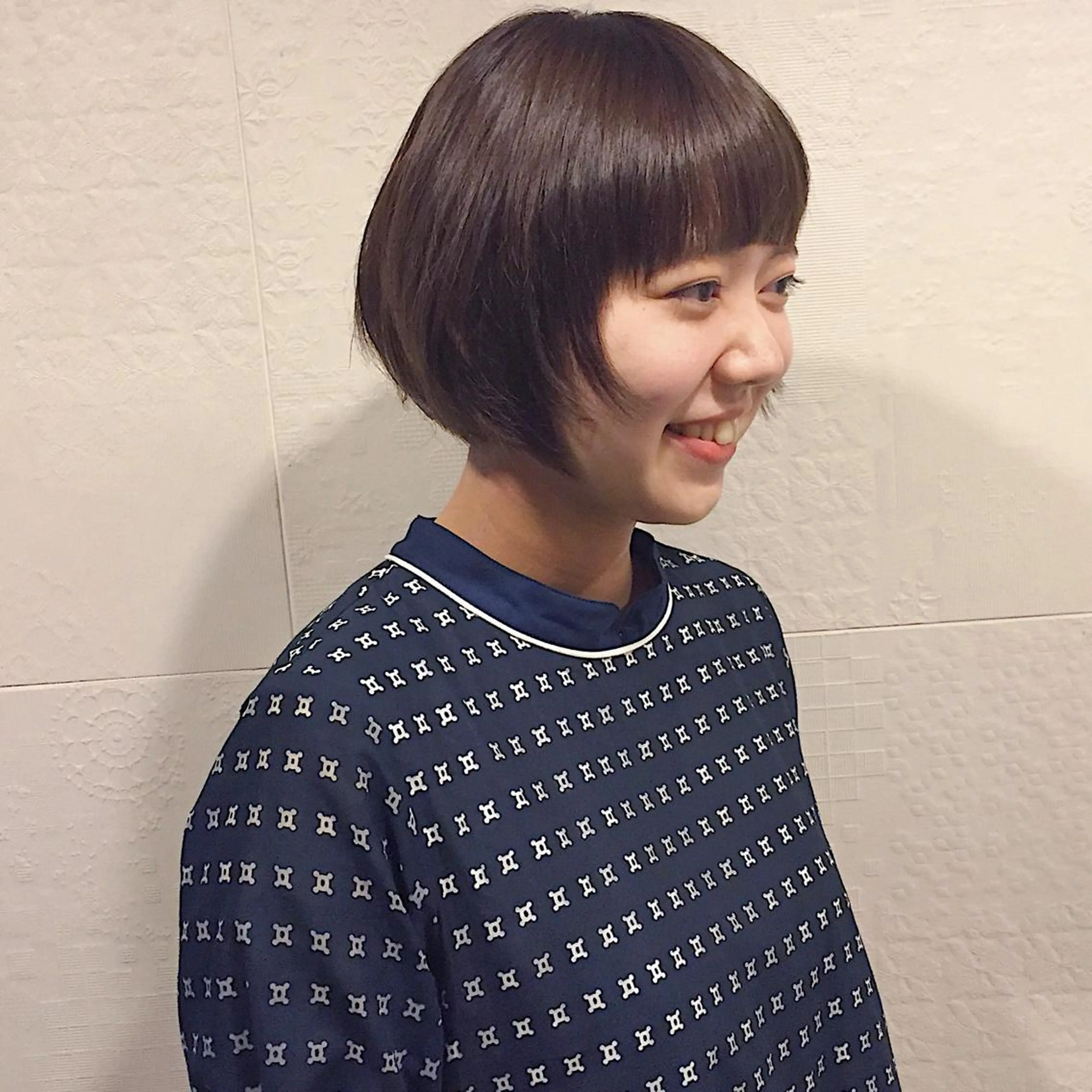 ショート カラー パーマ 長井 美佳のヘアスタイル