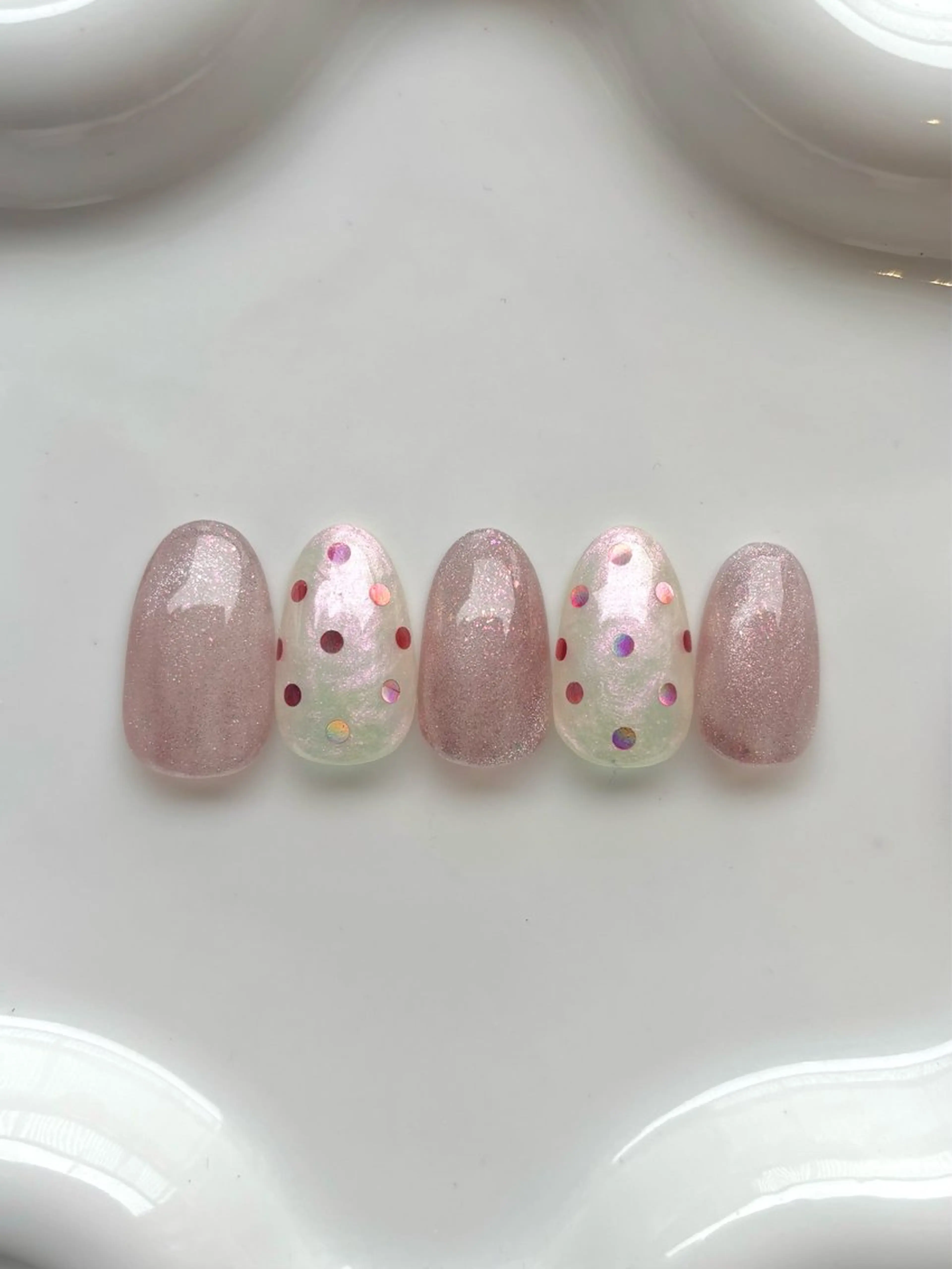 ネイル ドット ハンドネイル ちゅるんネイル🎀 Yuriのネイルデザイン