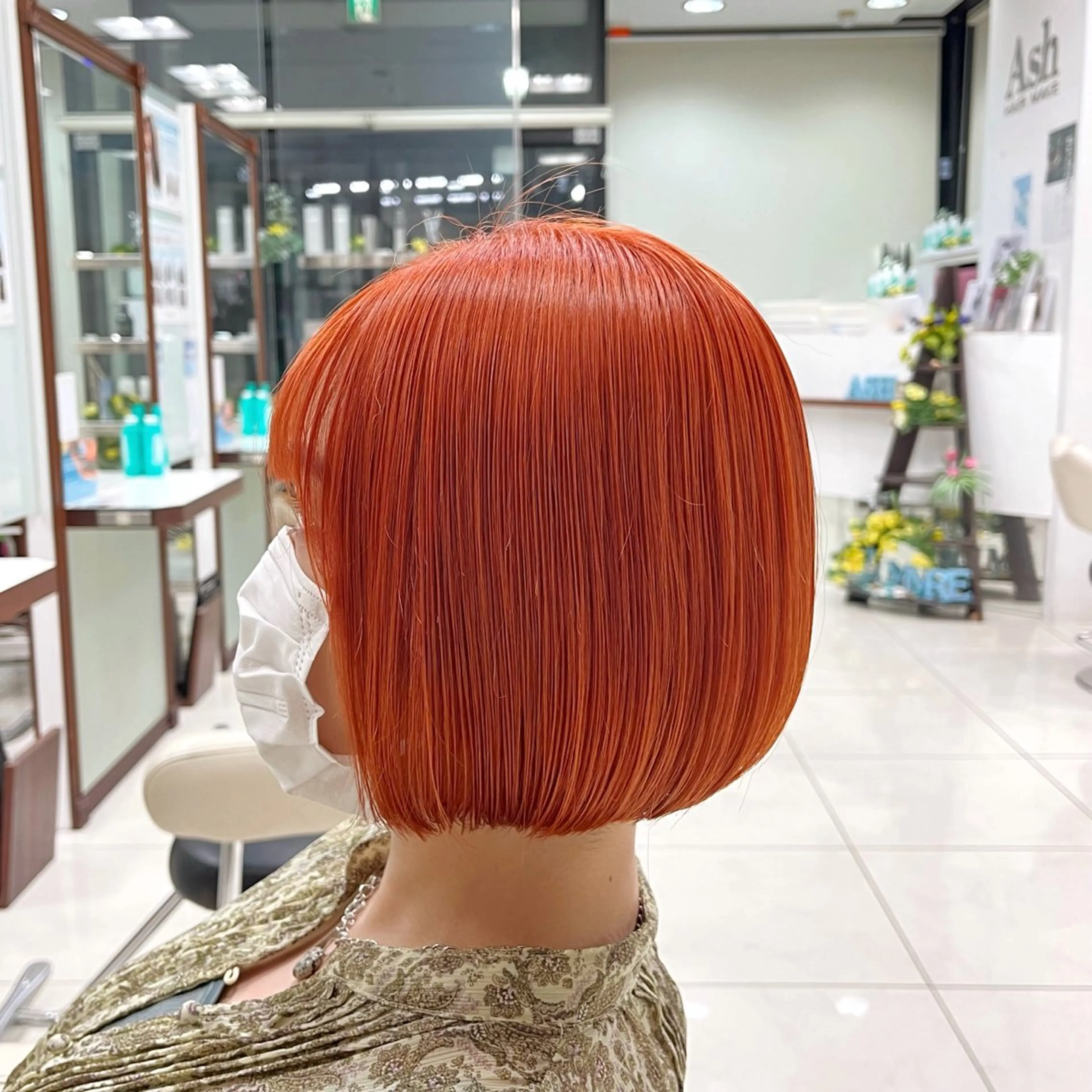 ショート カラー ブリーチ オレンジ 店舗指名No.1 吉岡　弘のヘアスタイル