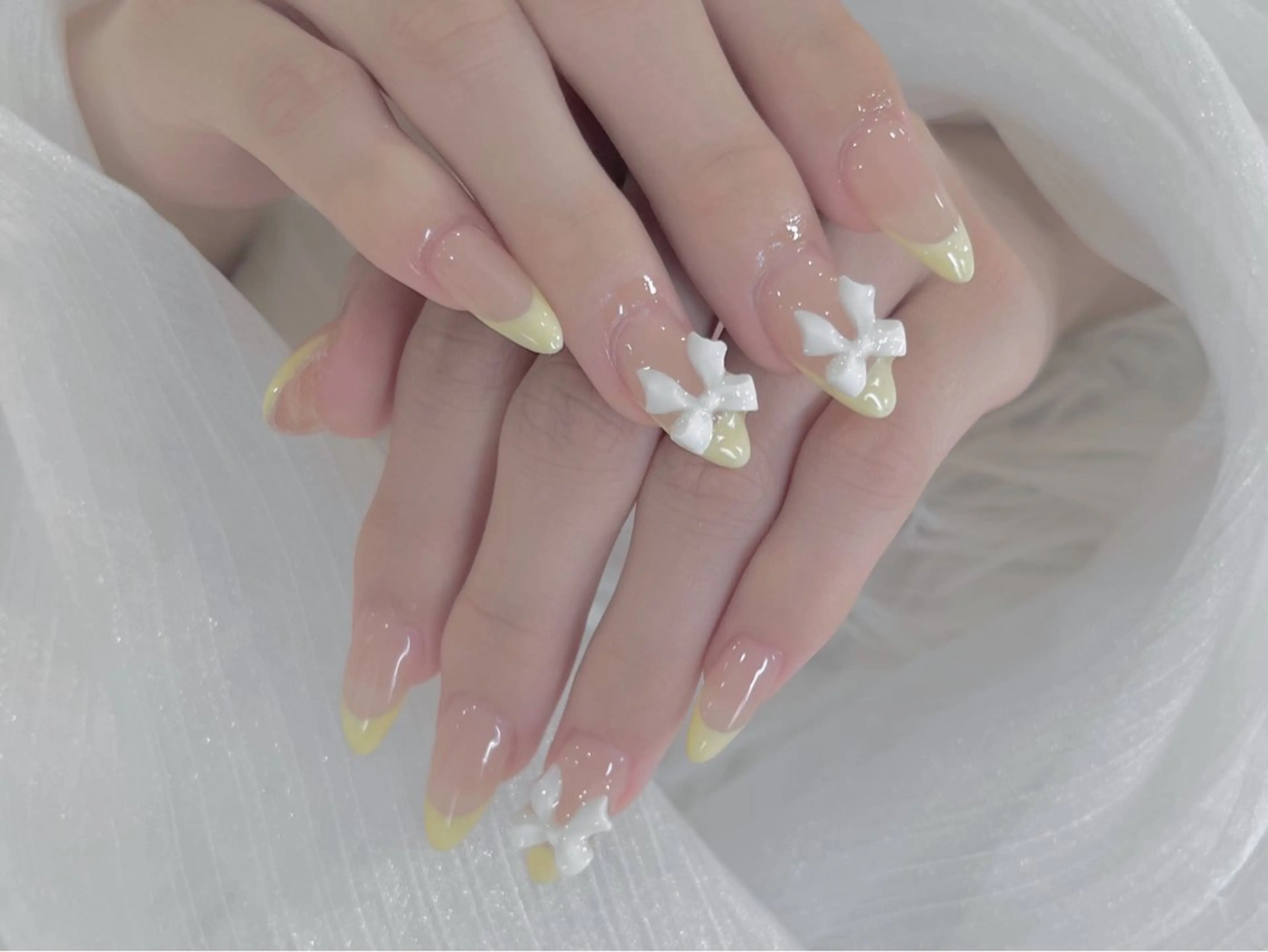 ネイル フレンチネイル パステルネイル リボン ハンドネイル FLY Nail Salonのネイルデザイン