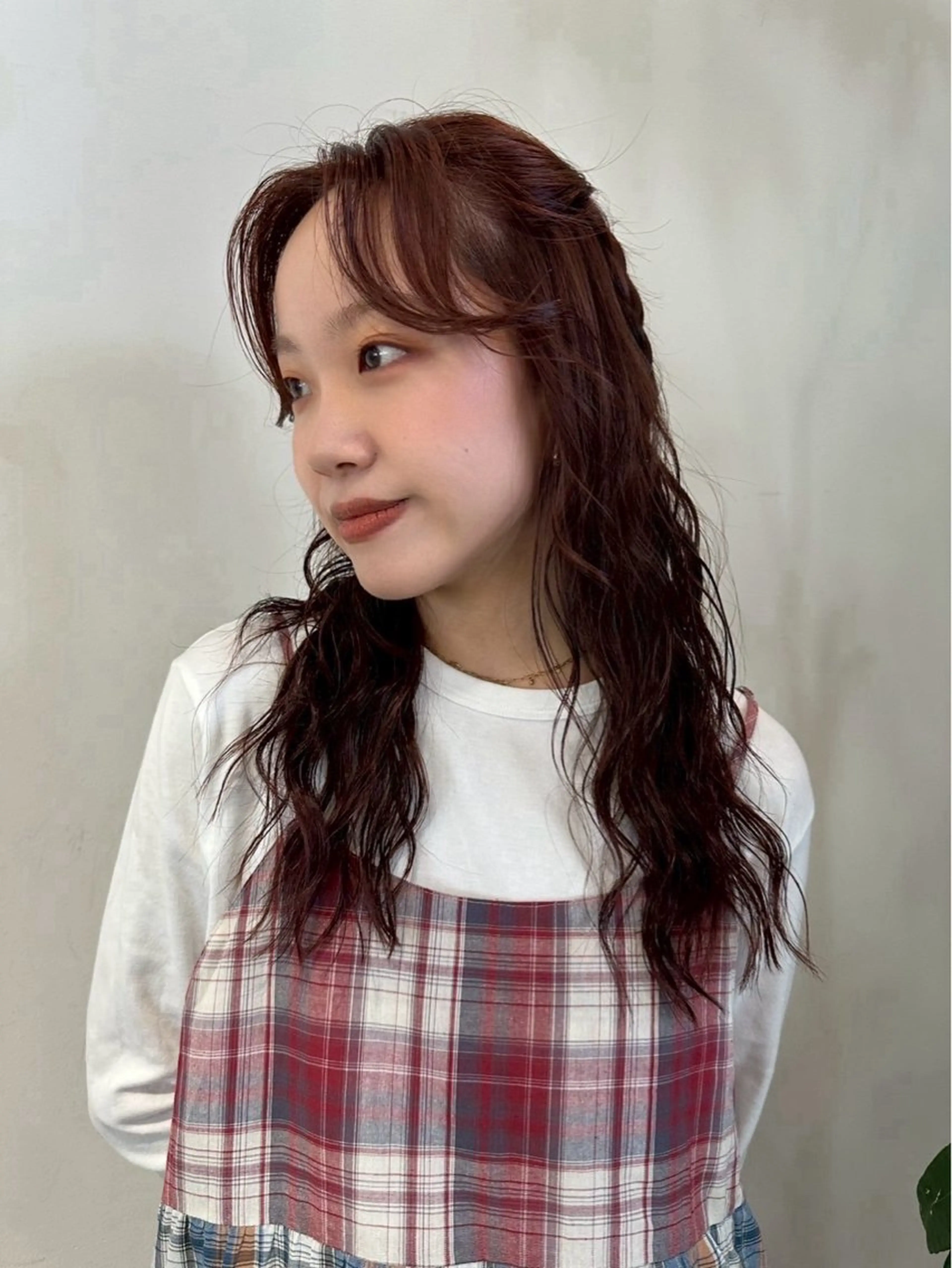 ロング カラー 垣内 奈緒のヘアスタイル