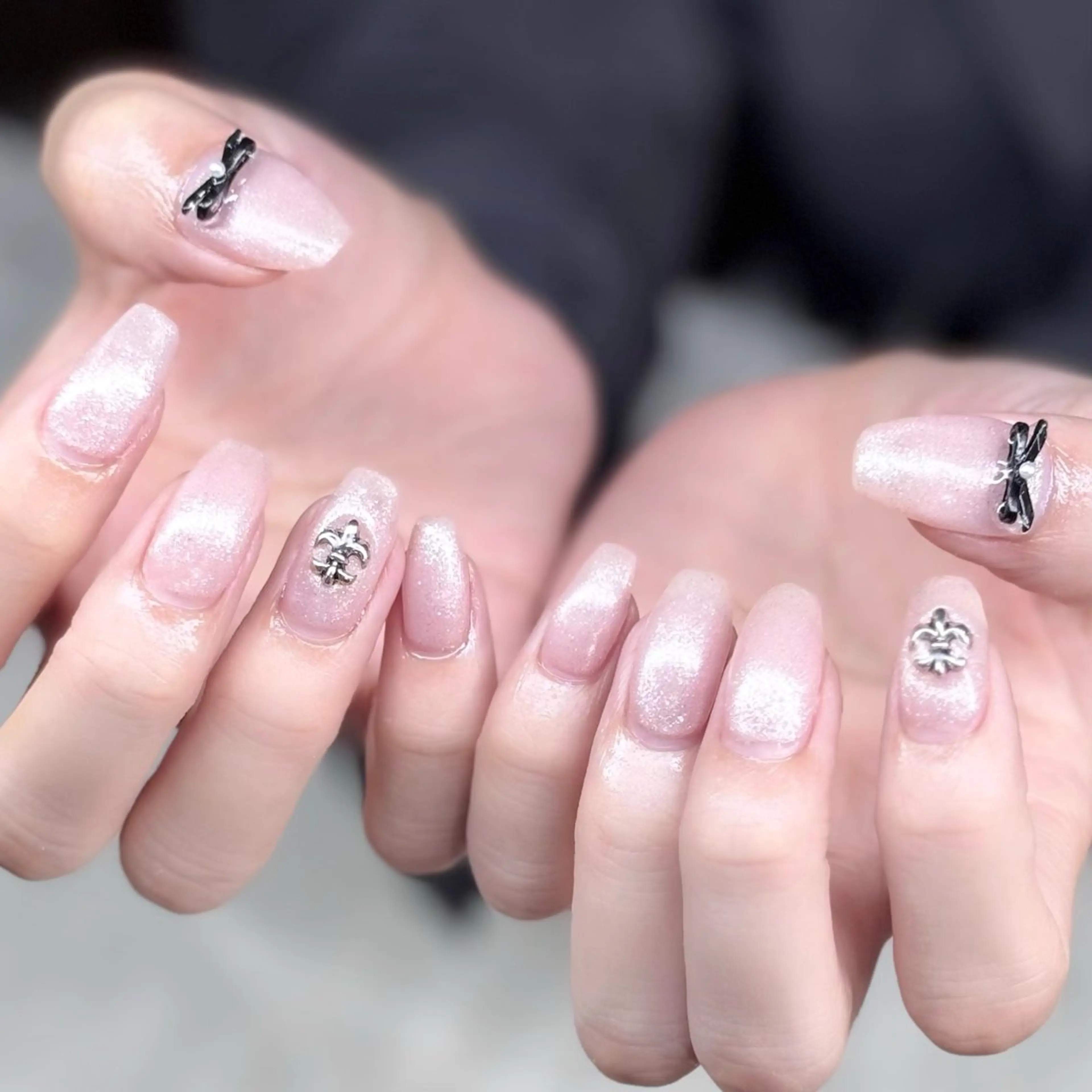 ネイル ラメ(グリッター) ピンク 🩰fein. hana🫧のネイルデザイン