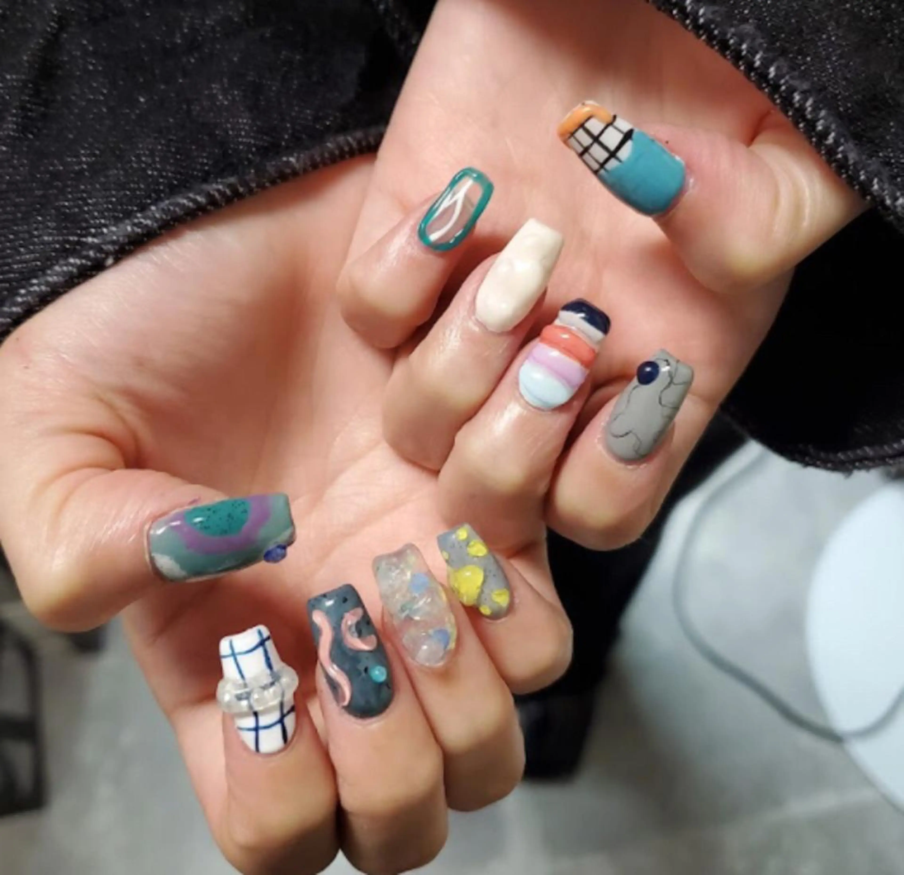 ネイル nailstudio eviz新宿店のネイルデザイン