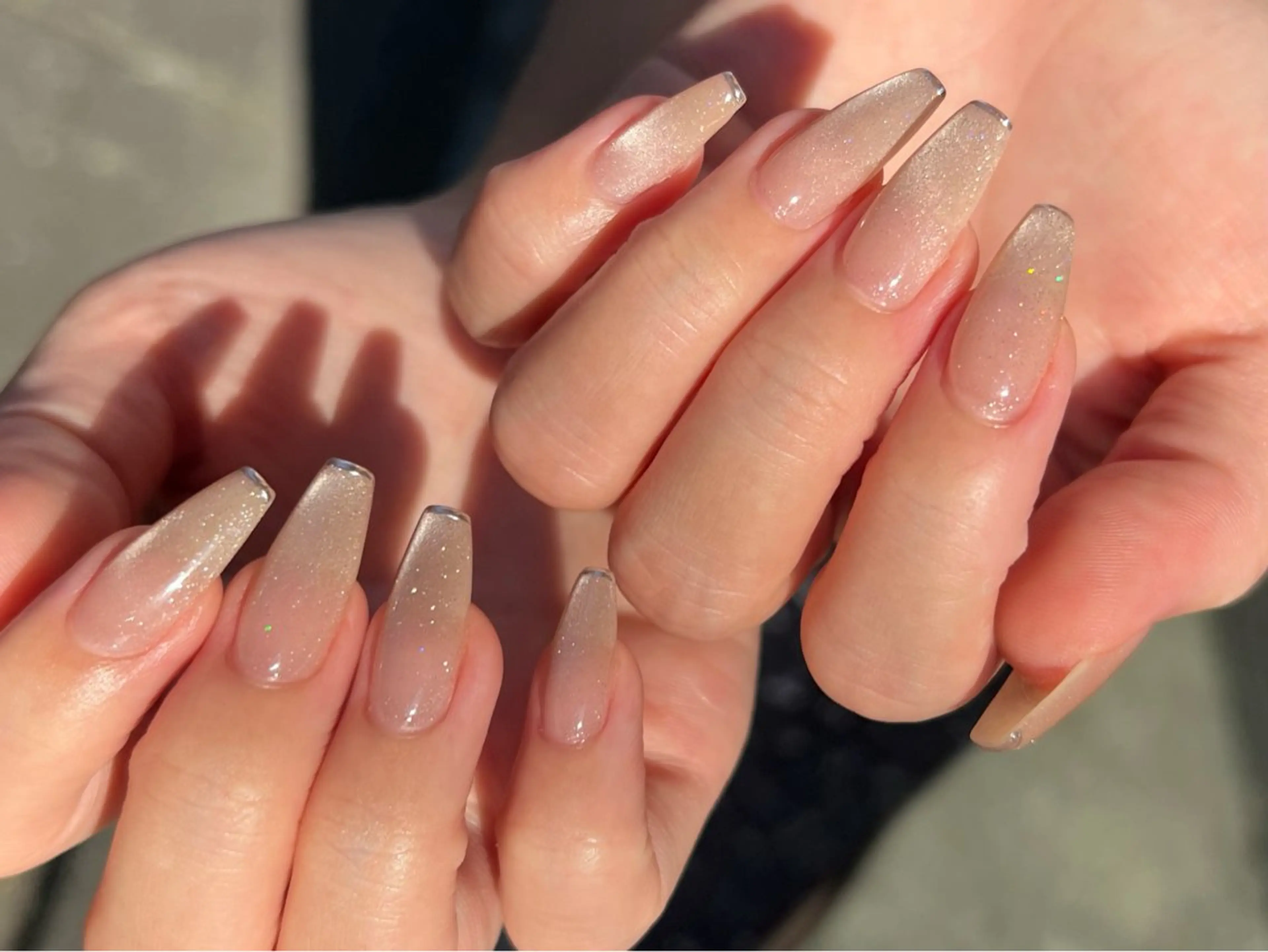 ネイル フラッシュネイル フラッシュマグ フレンチネイル ミラーネイル HOLOGRAM NAILのネイルデザイン