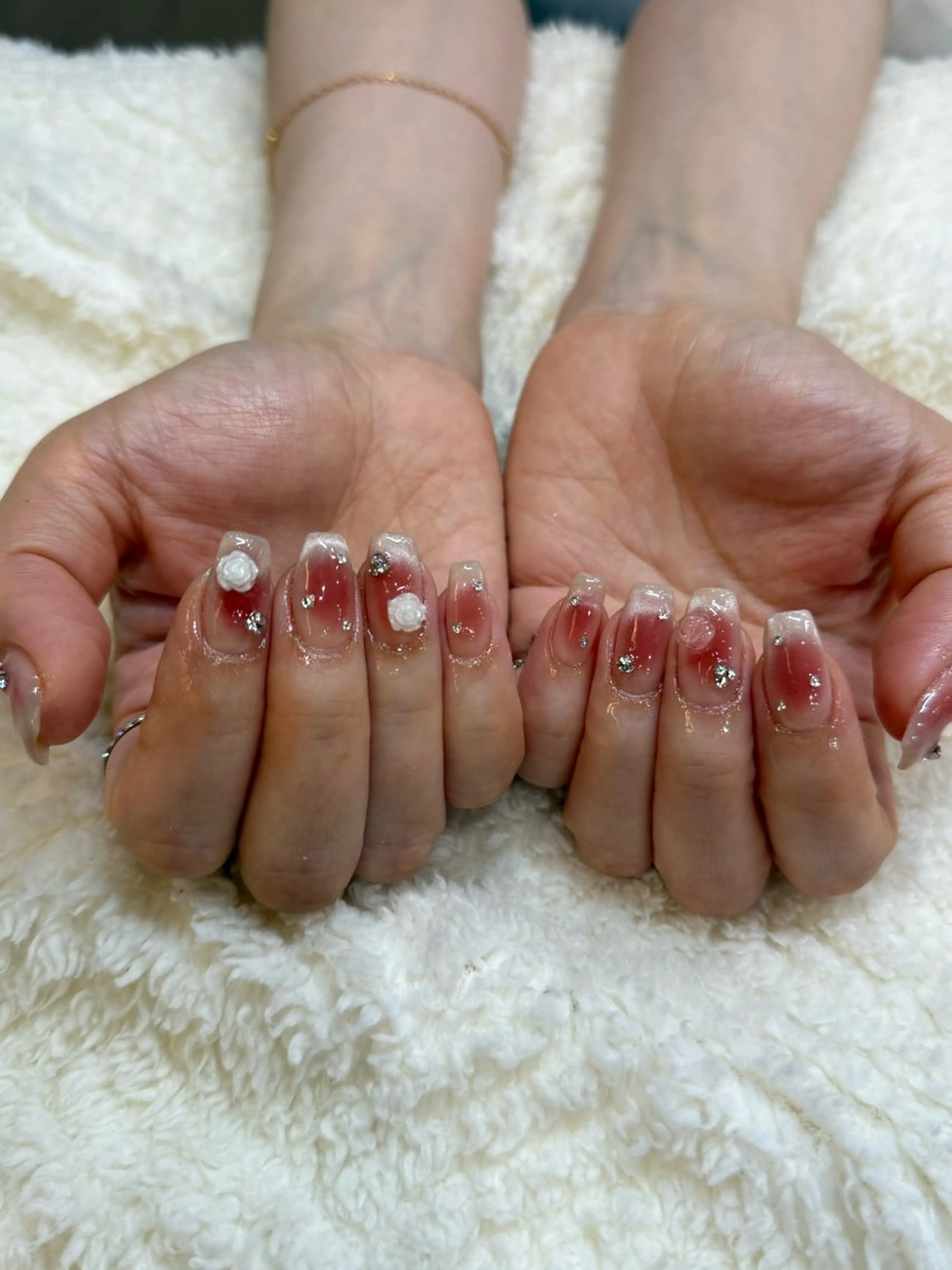 ネイル ハンドネイル nalu🐚 京橋｜Rommyのネイルデザイン