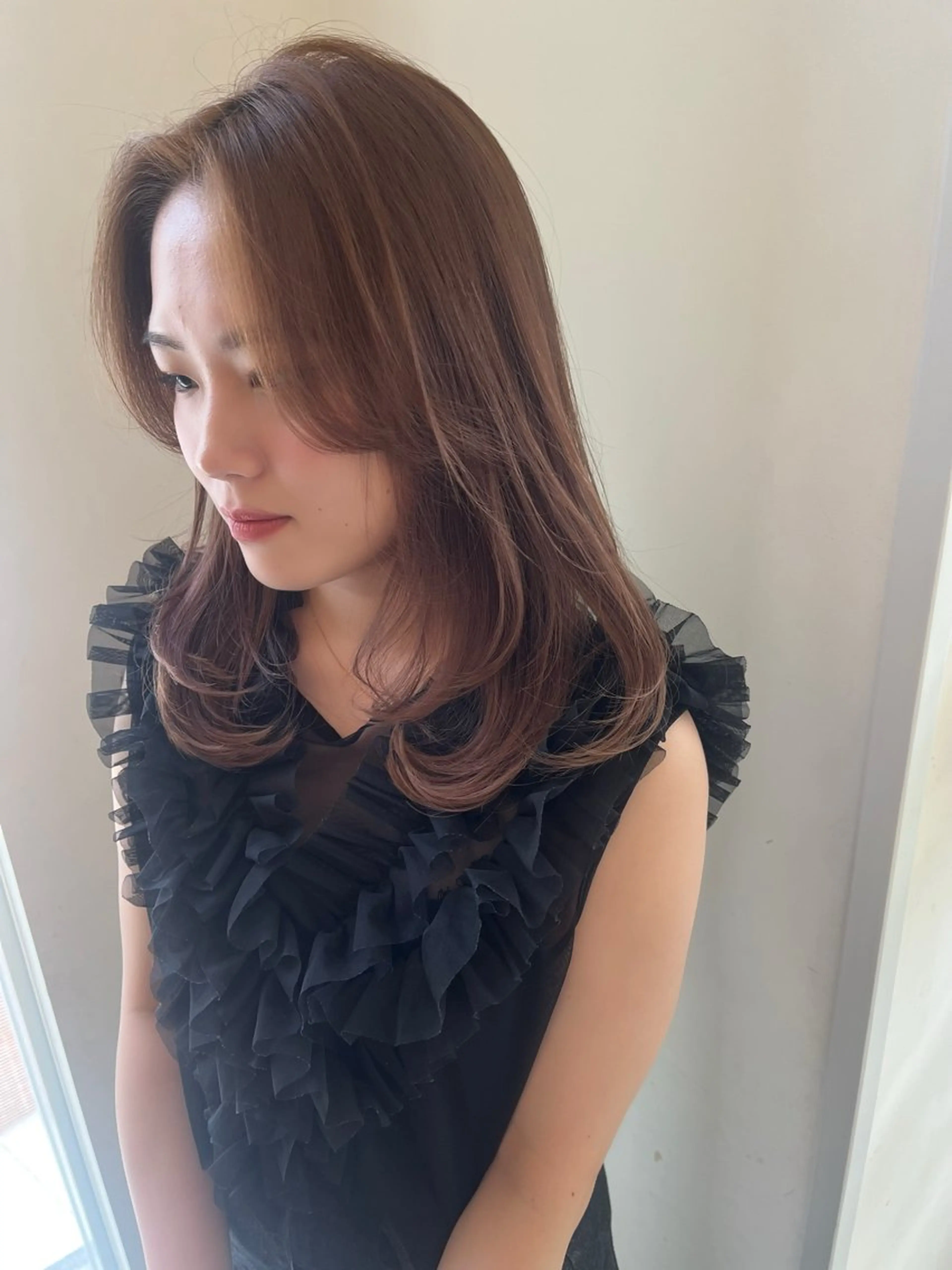 ミディアム カラー レイヤーカット カット ヘアカラー kchiara所属・yura /レイヤーカットのヘアスタイル