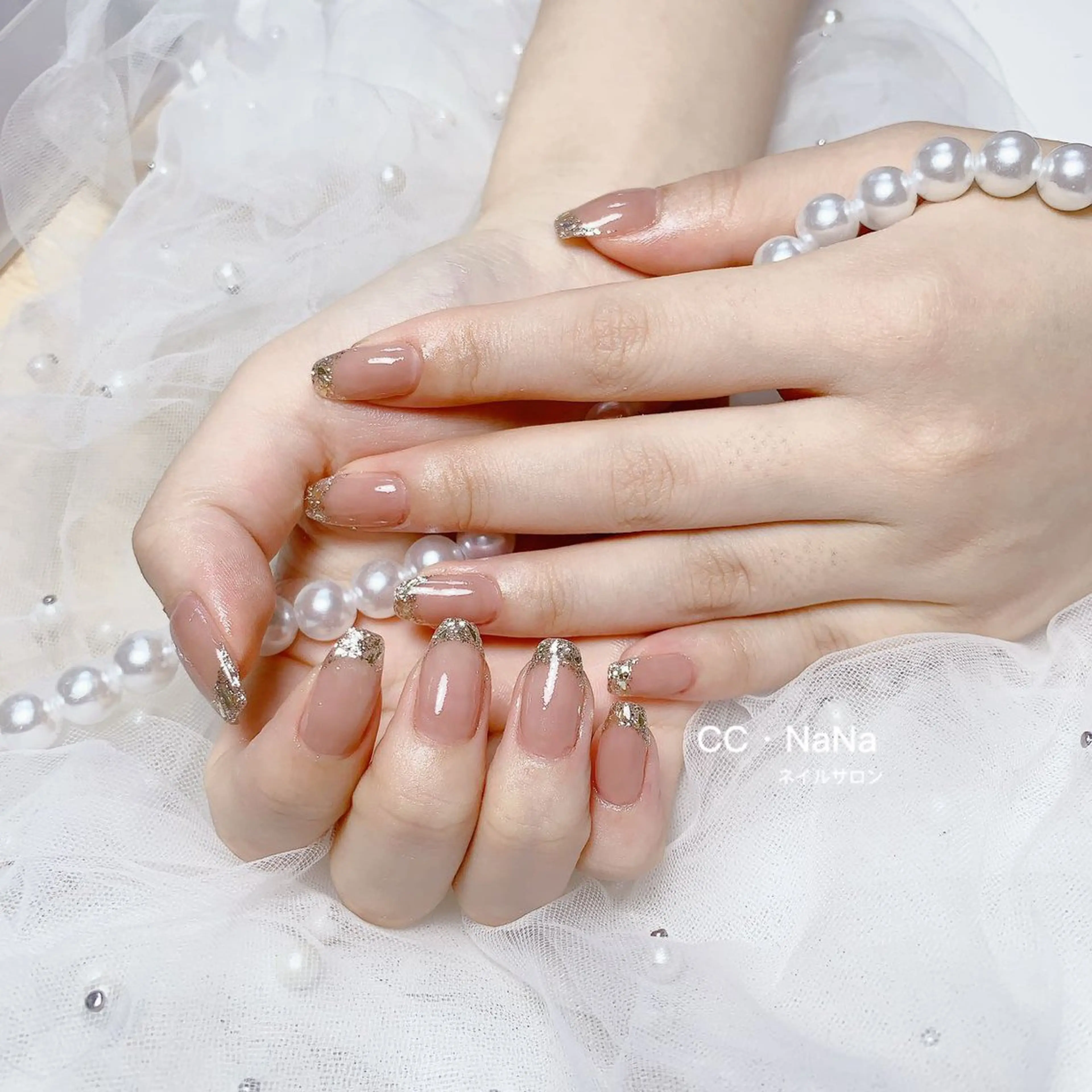 ネイル フレンチネイル ガラスフレンチ ハンドネイル 💎CC・NaNa 韓国風ネイル🌙Cのネイルデザイン