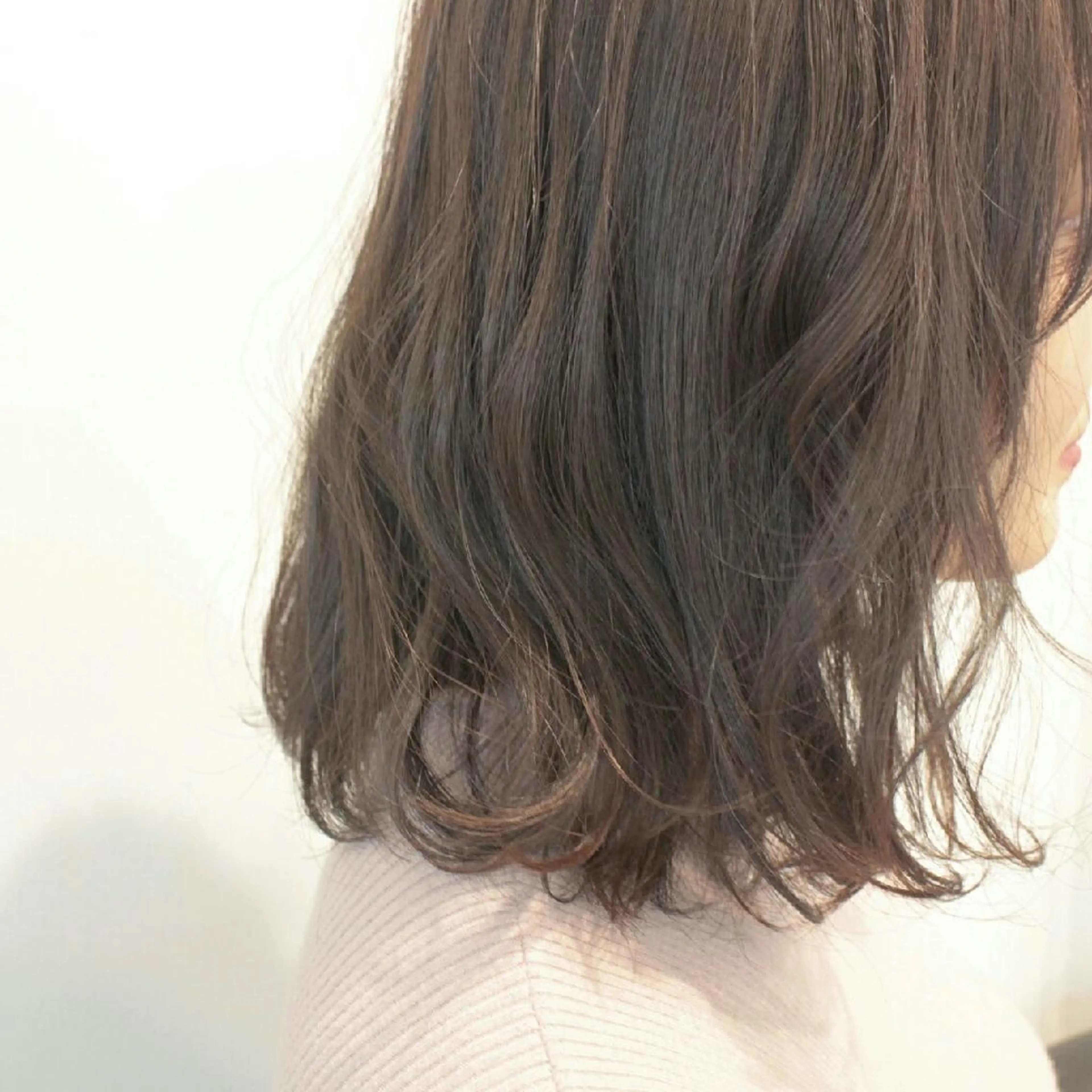 カラー アッシュ ピンクカラー ピンクアッシュ Click所属・クニモトハルナ ボブ/柔らかカラーのヘアスタイル