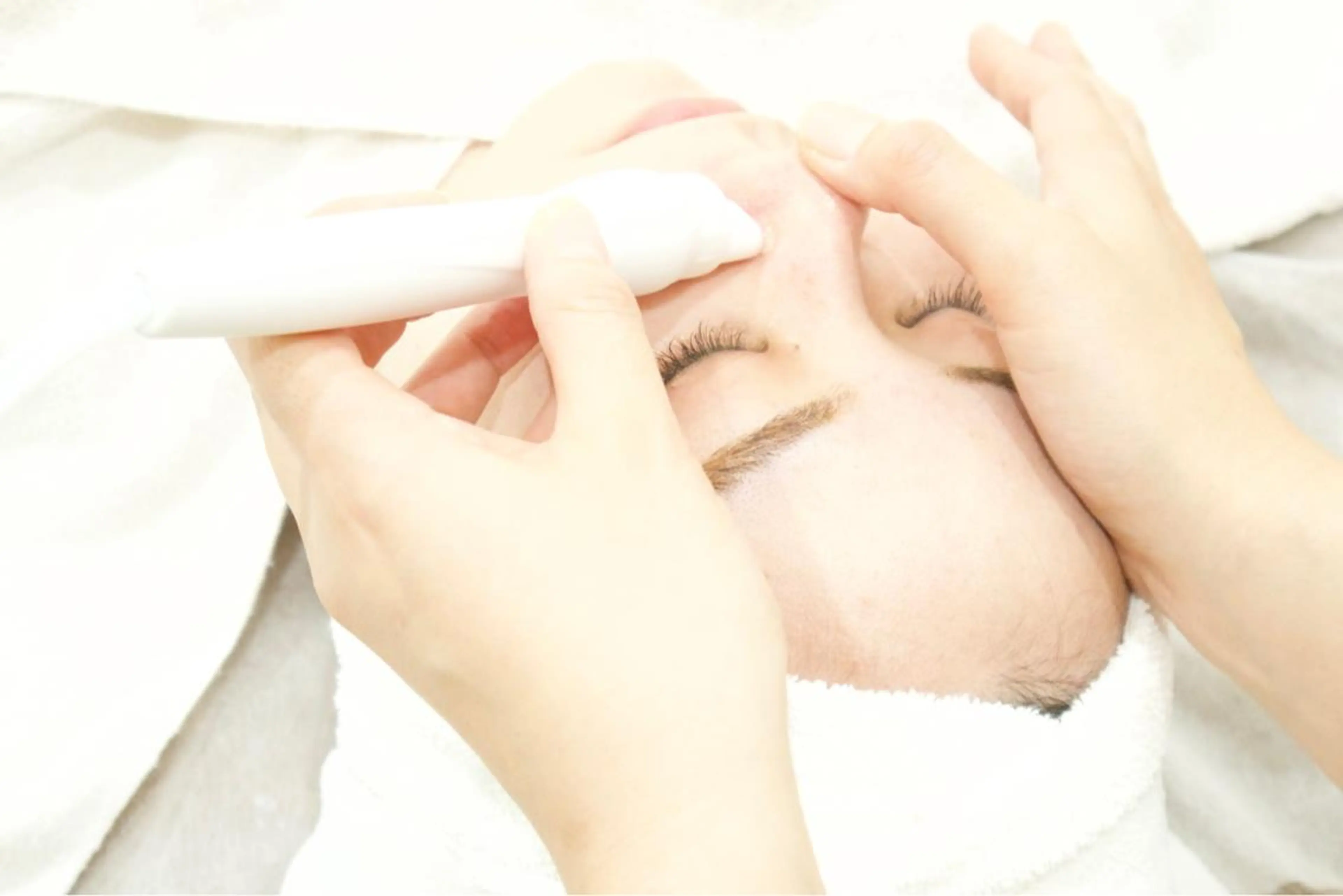 ハイドロフェイシャル(毛穴ケア)の写真