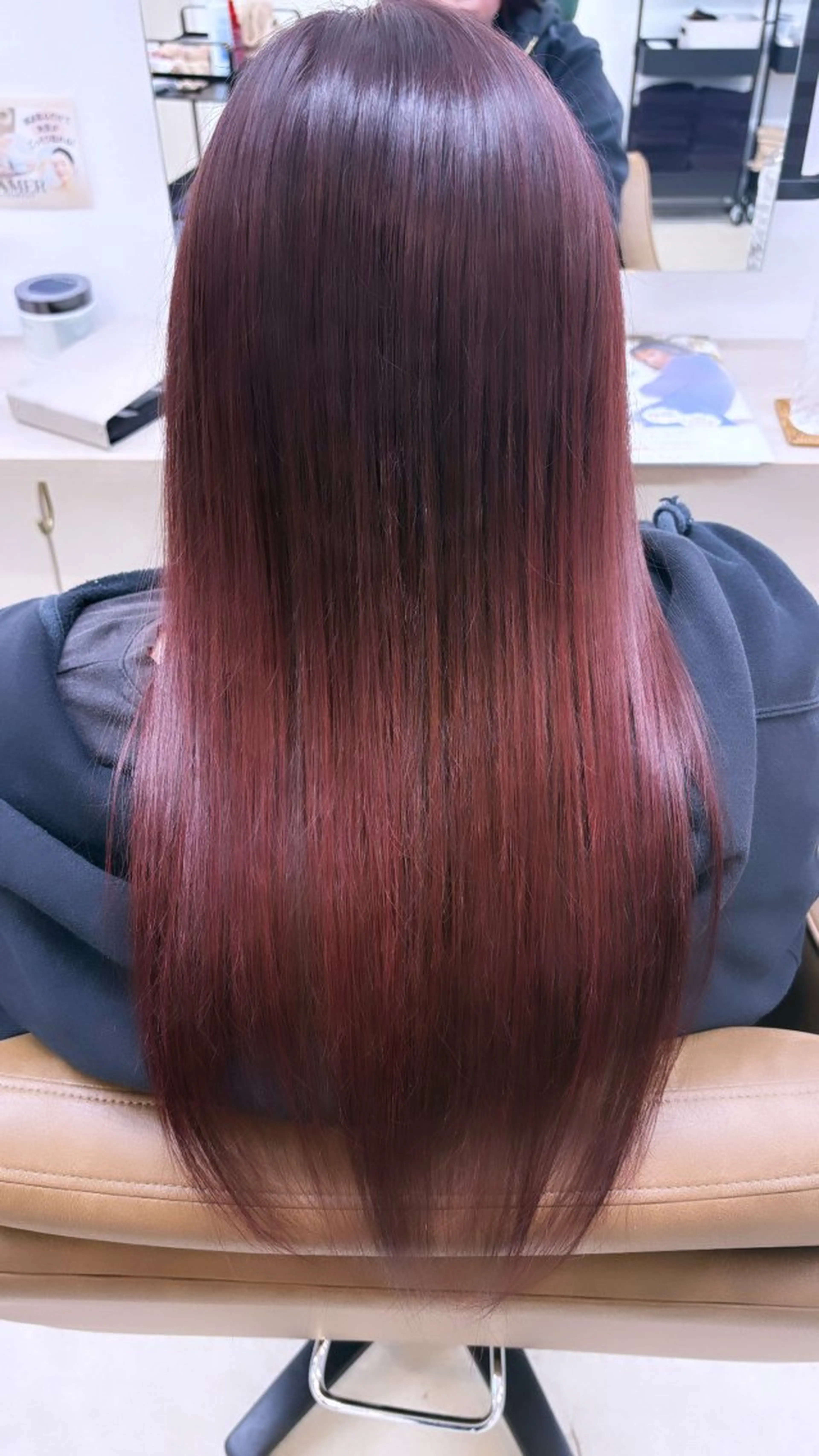 カラー レッドカラー ヘアカラー モデルさん募集🌟 艶カラー/杉山海帆のヘアスタイル