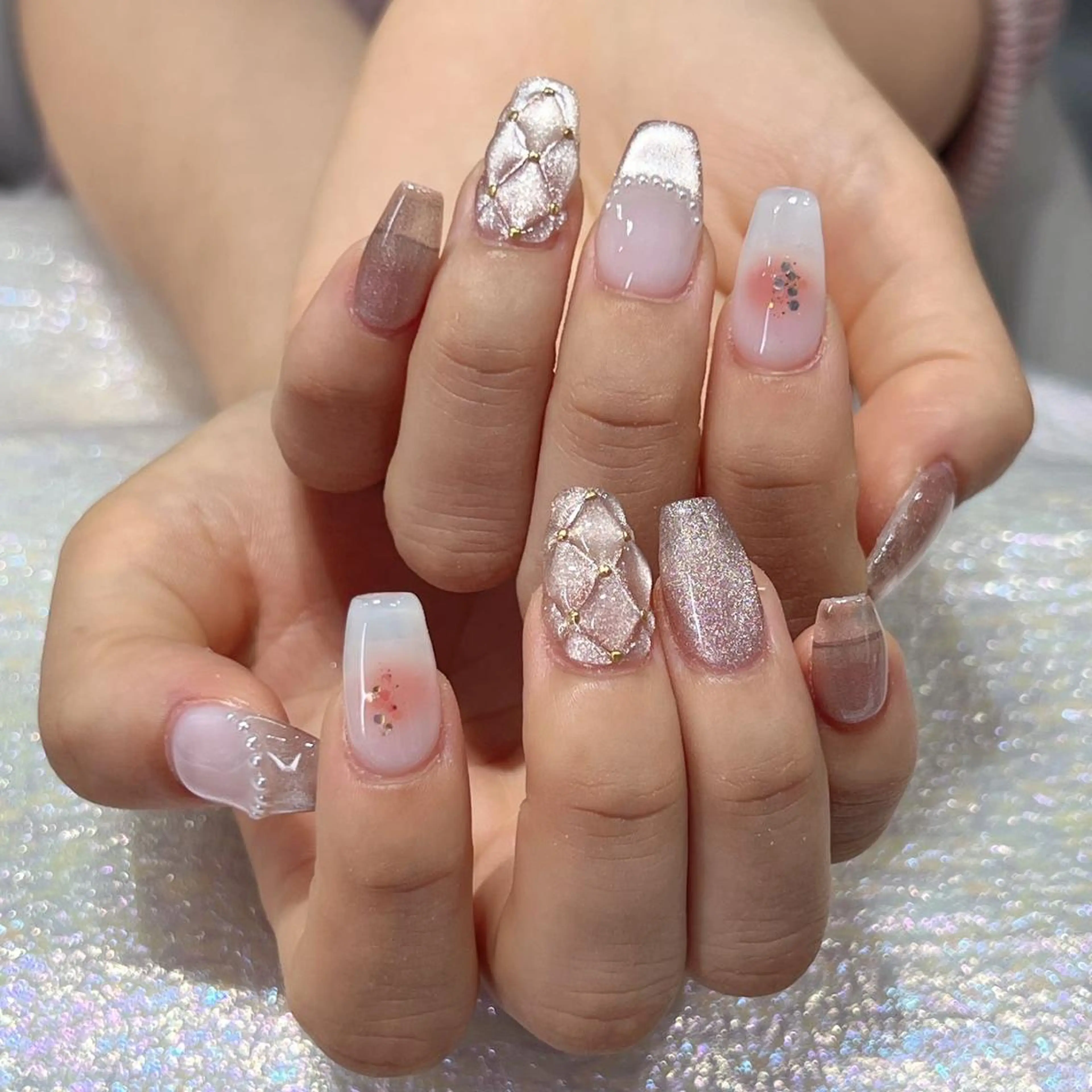 ネイル 長さ出し ネイルチップ Queens ciciのネイルデザイン