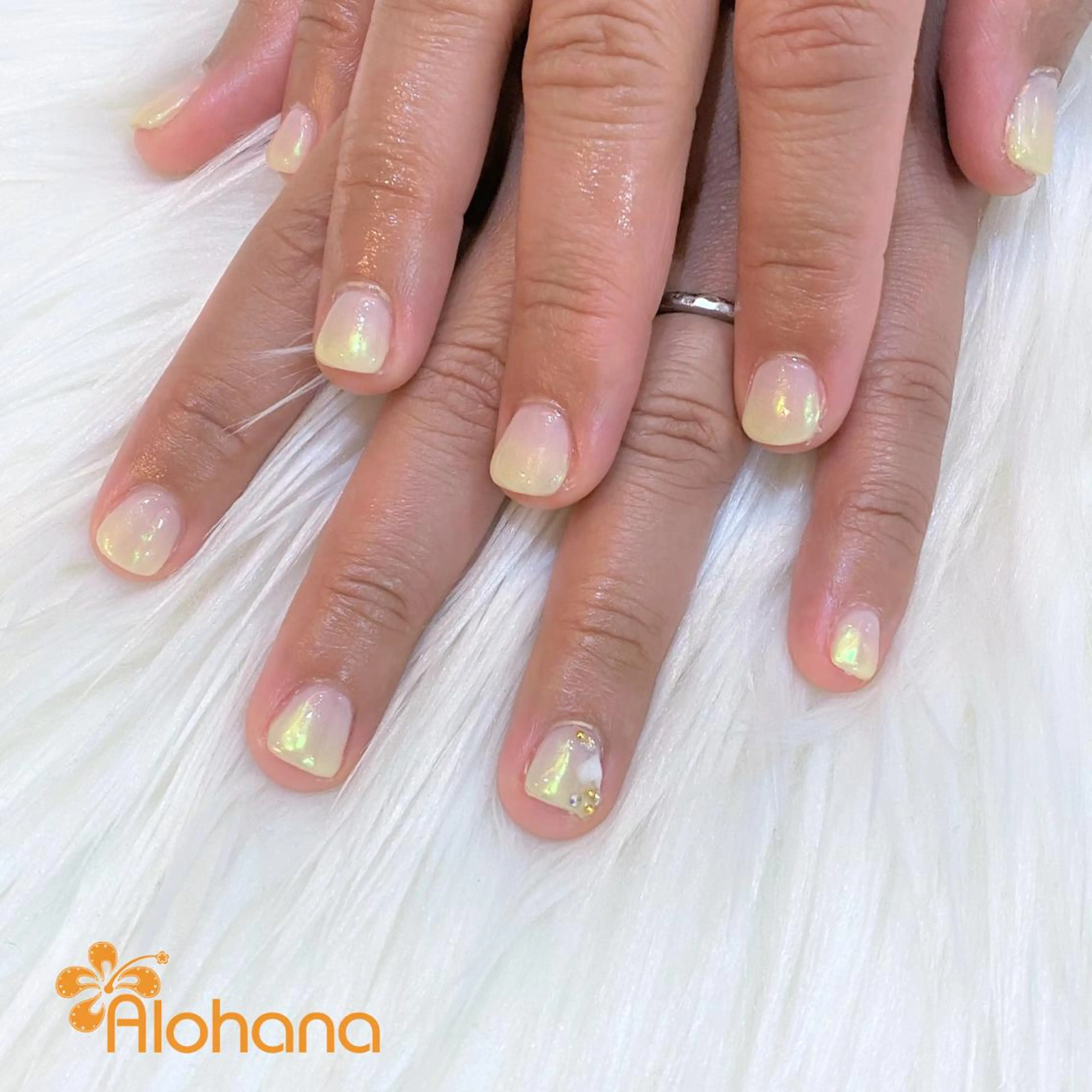 ネイル グラデーション ハンドネイル Alohana所属・Alohana Minaのネイルデザイン