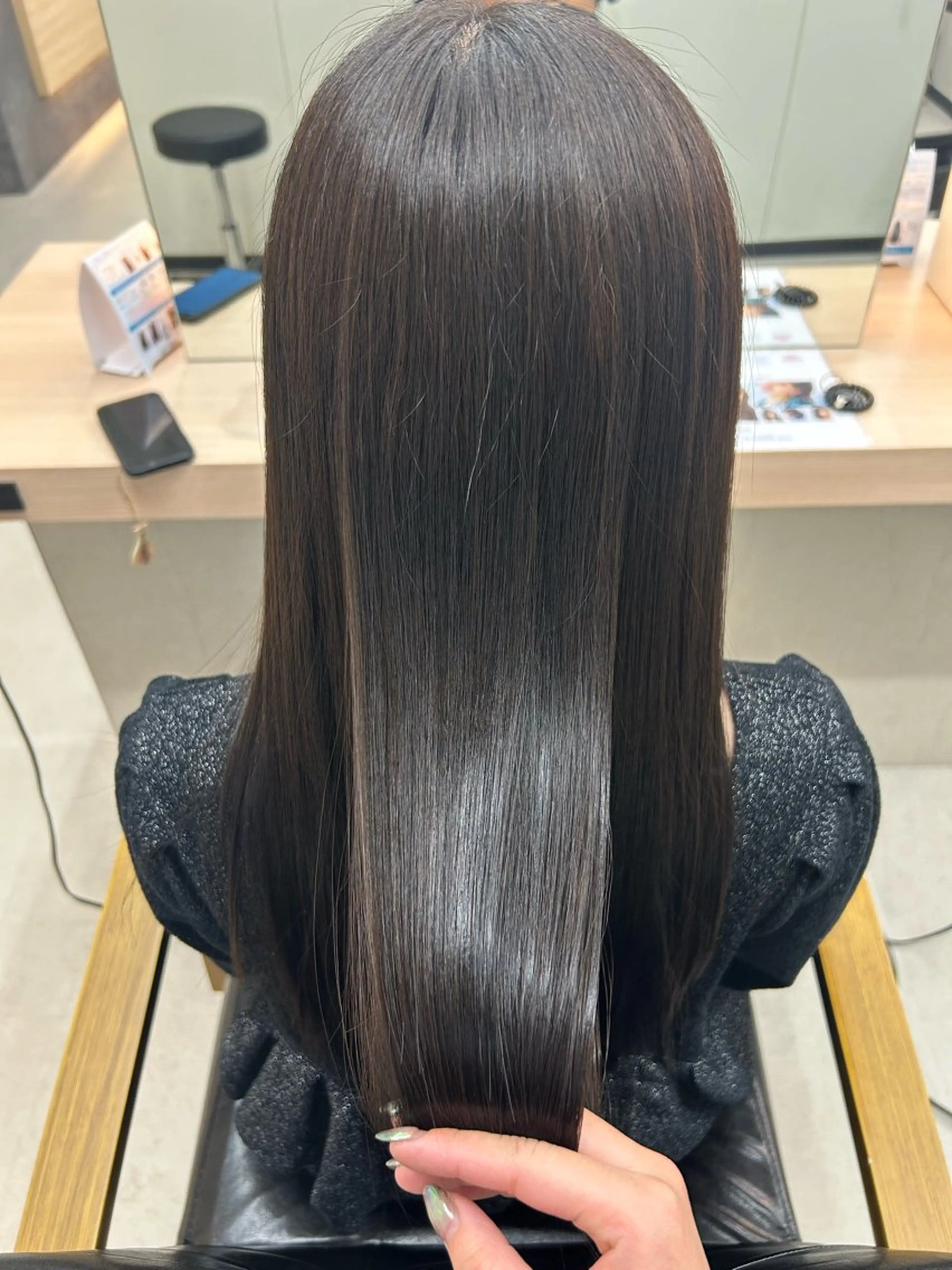 ロング カラー ブラウンカラー カット ヘアカラー ALEAP 小島 桜のヘアスタイル