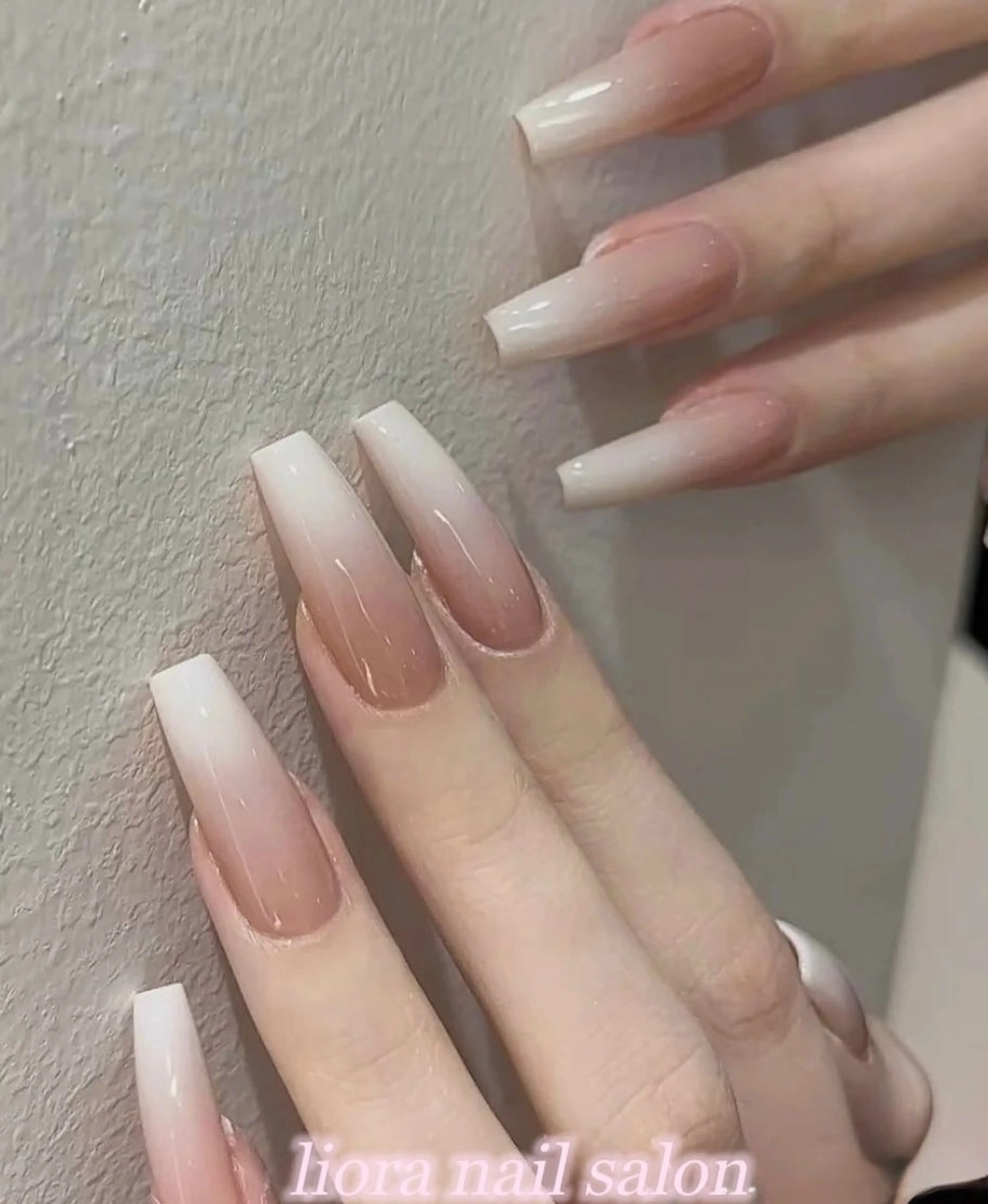 人気アメリカ🇺🇸hardチップスカルプ長さ出しグラデーション(ベースカラー有無可）9980の写真